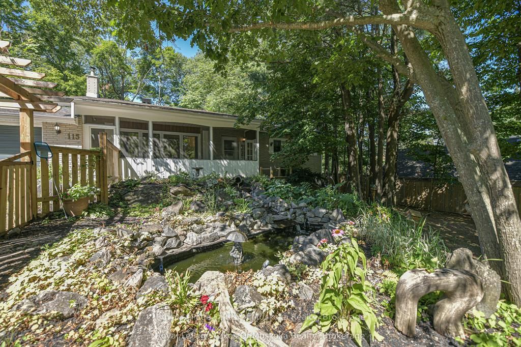 115 Douglas Street Property Photo 10