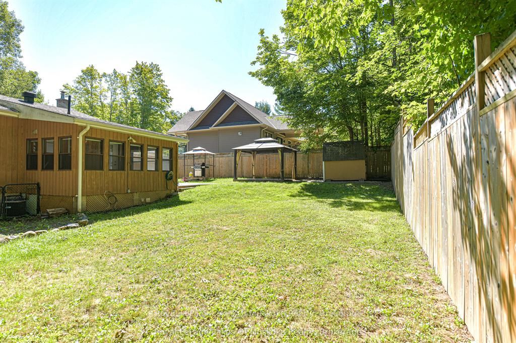 115 Douglas Street Property Photo 20