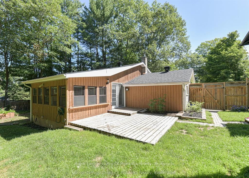 115 Douglas Street Property Photo 22