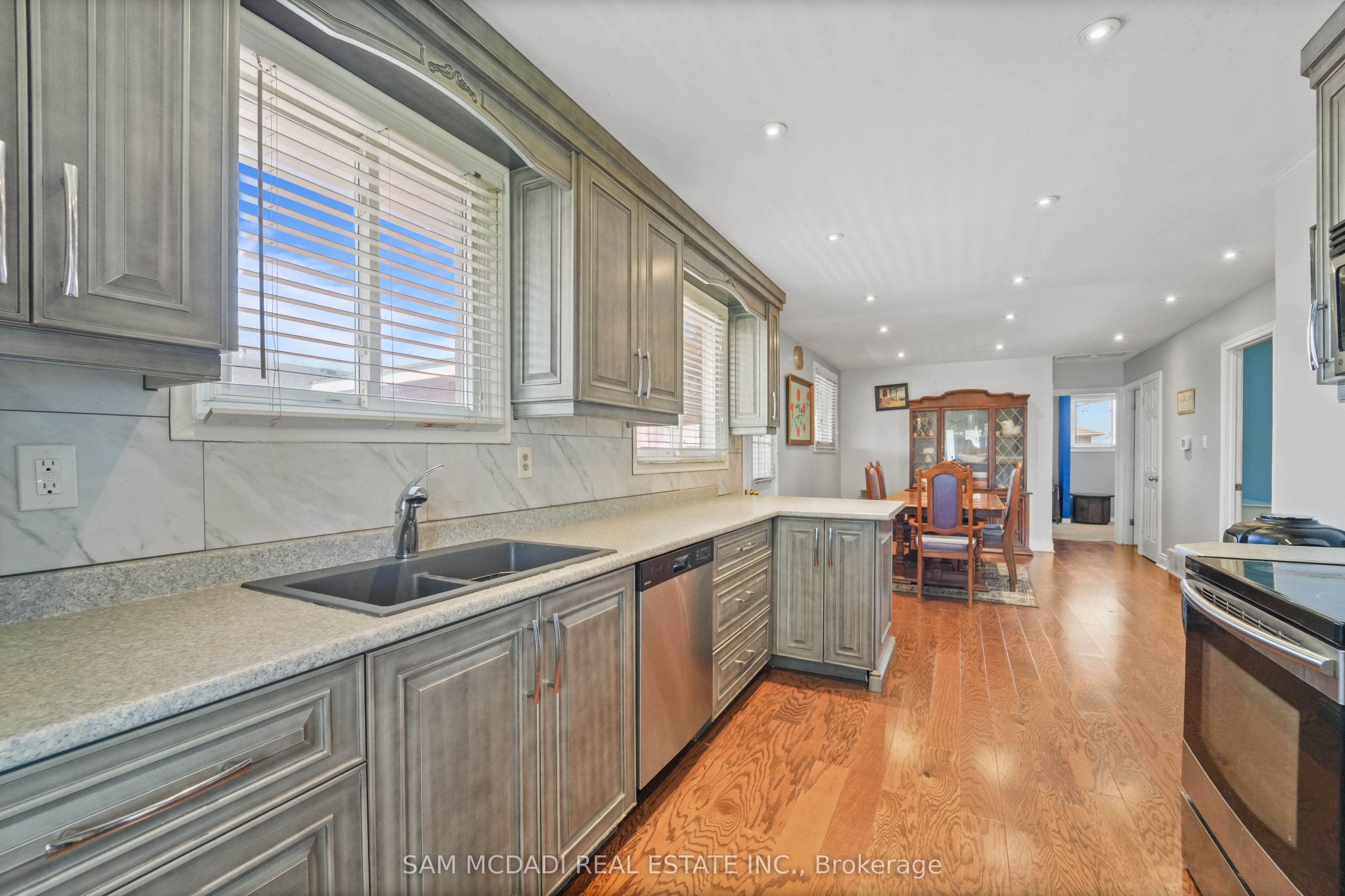 79 Locheed Drive Property Photo 11