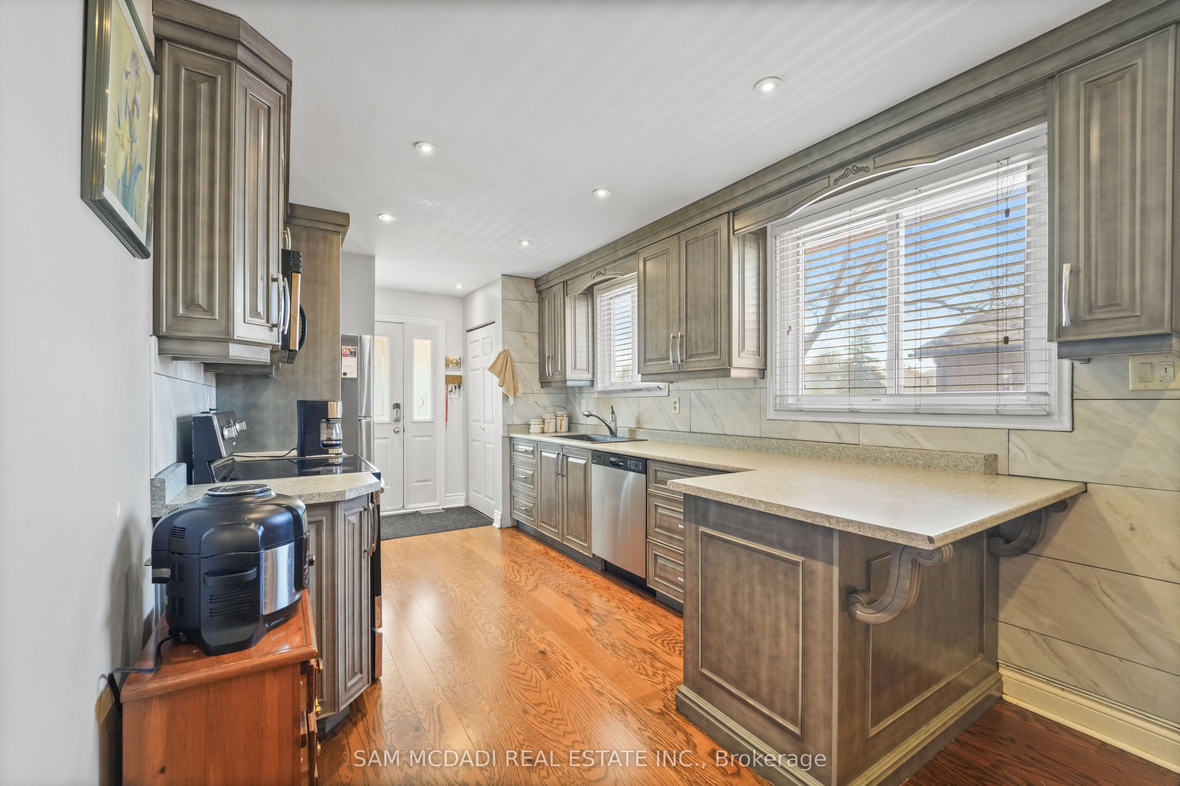79 Locheed Drive Property Photo 12