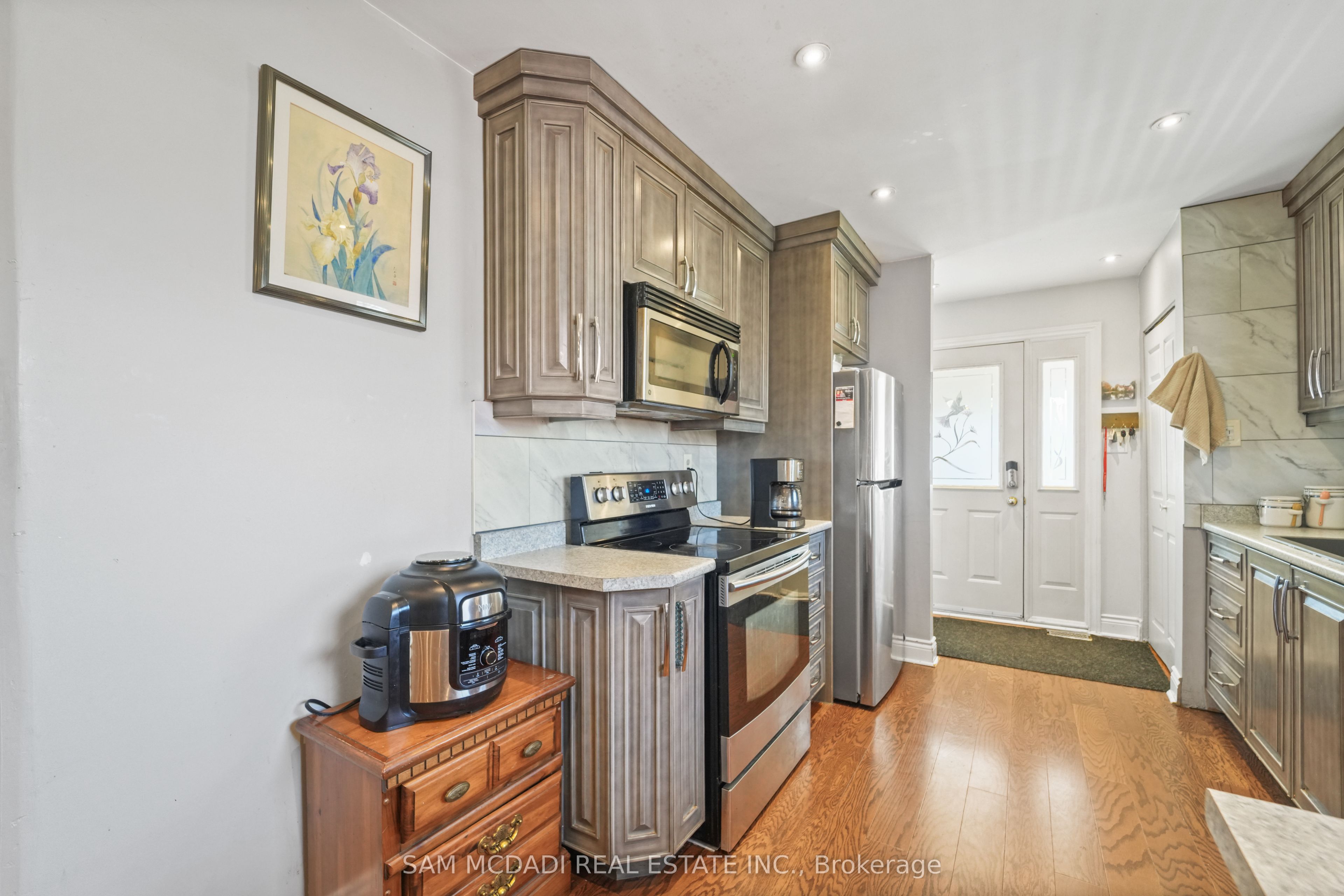 79 Locheed Drive Property Photo 13