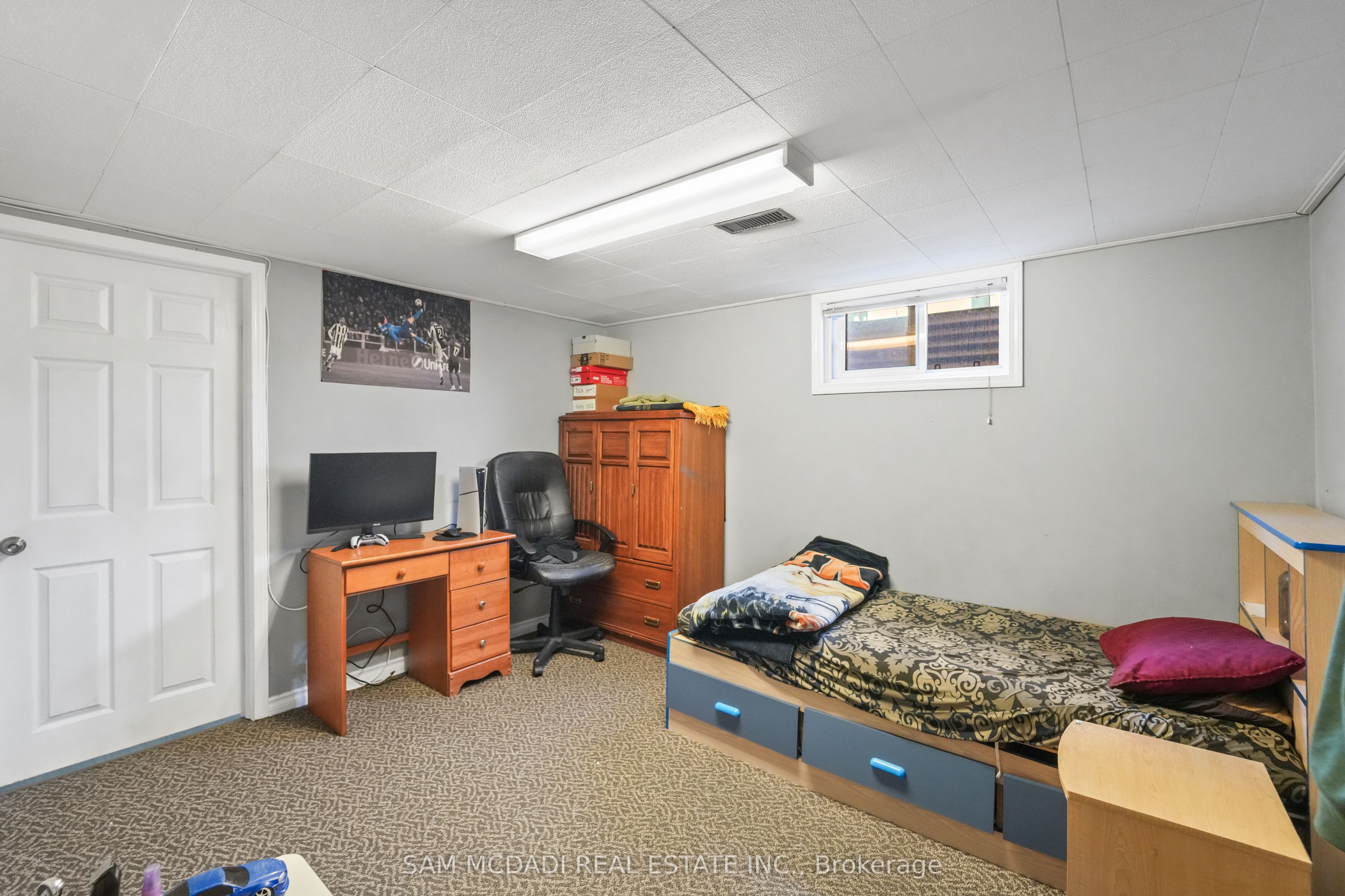 79 Locheed Drive Property Photo 31