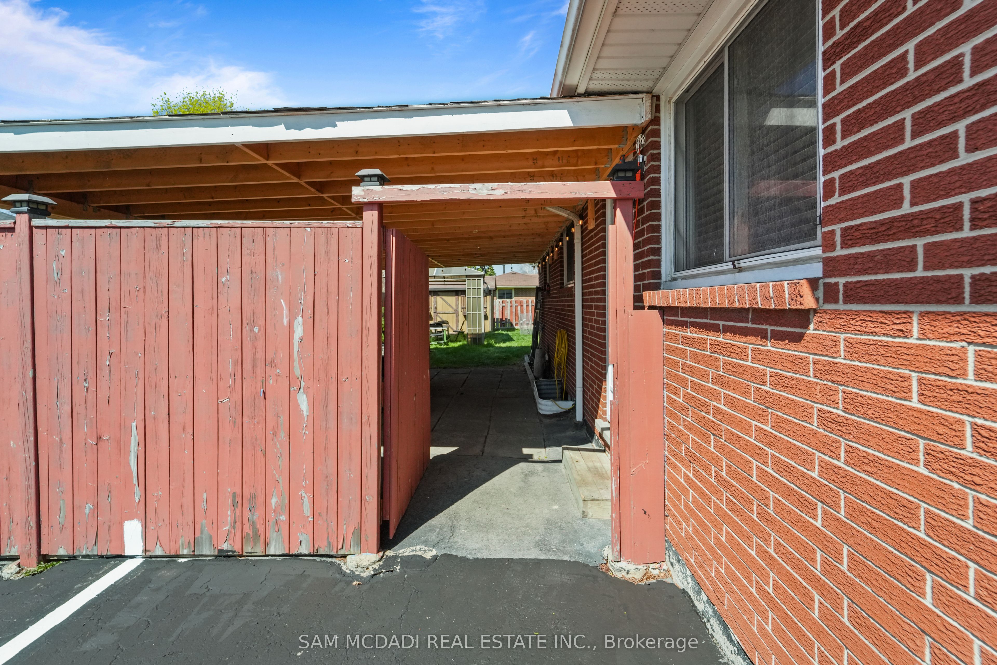 79 Locheed Drive Property Photo 33
