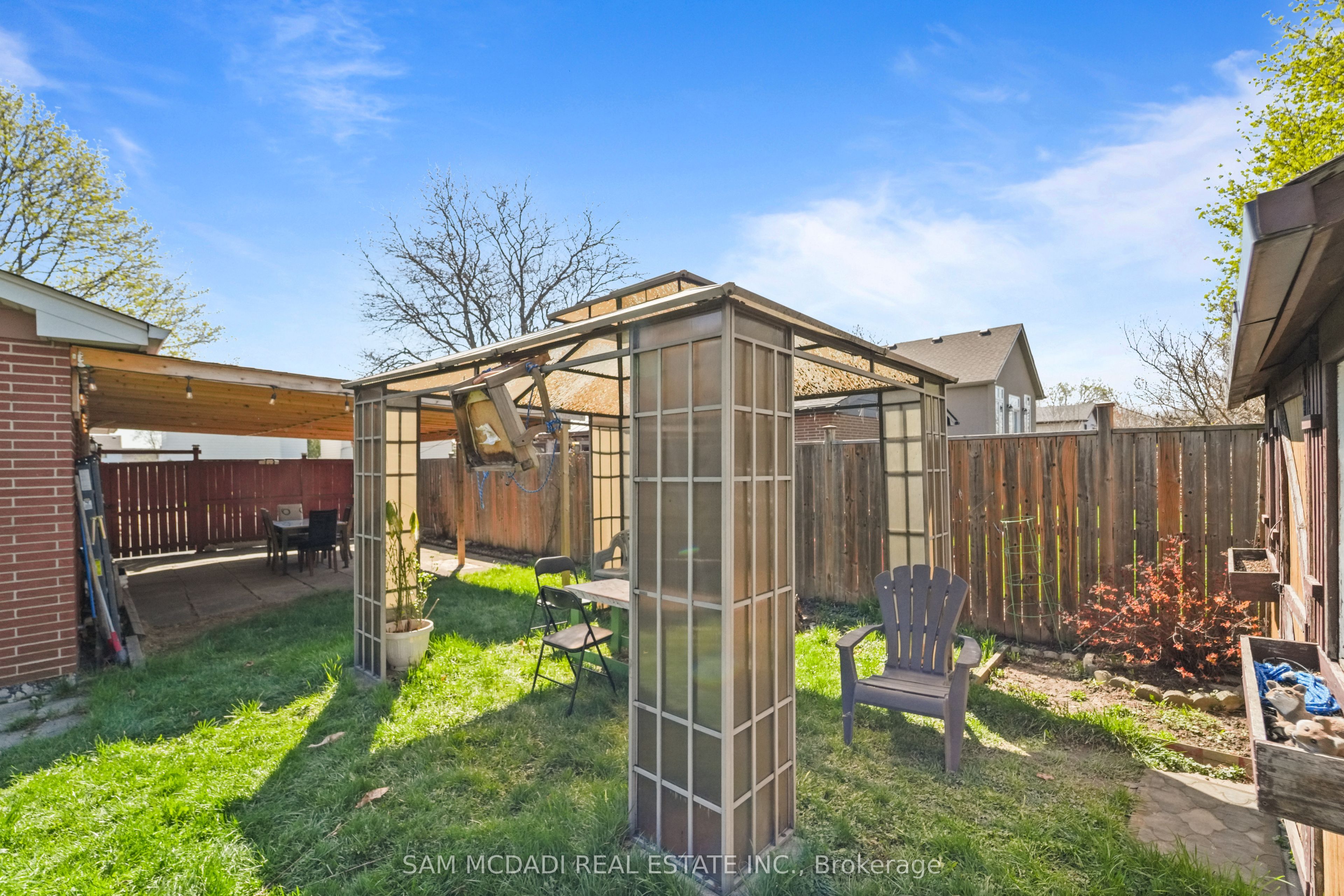 79 Locheed Drive Property Photo 41