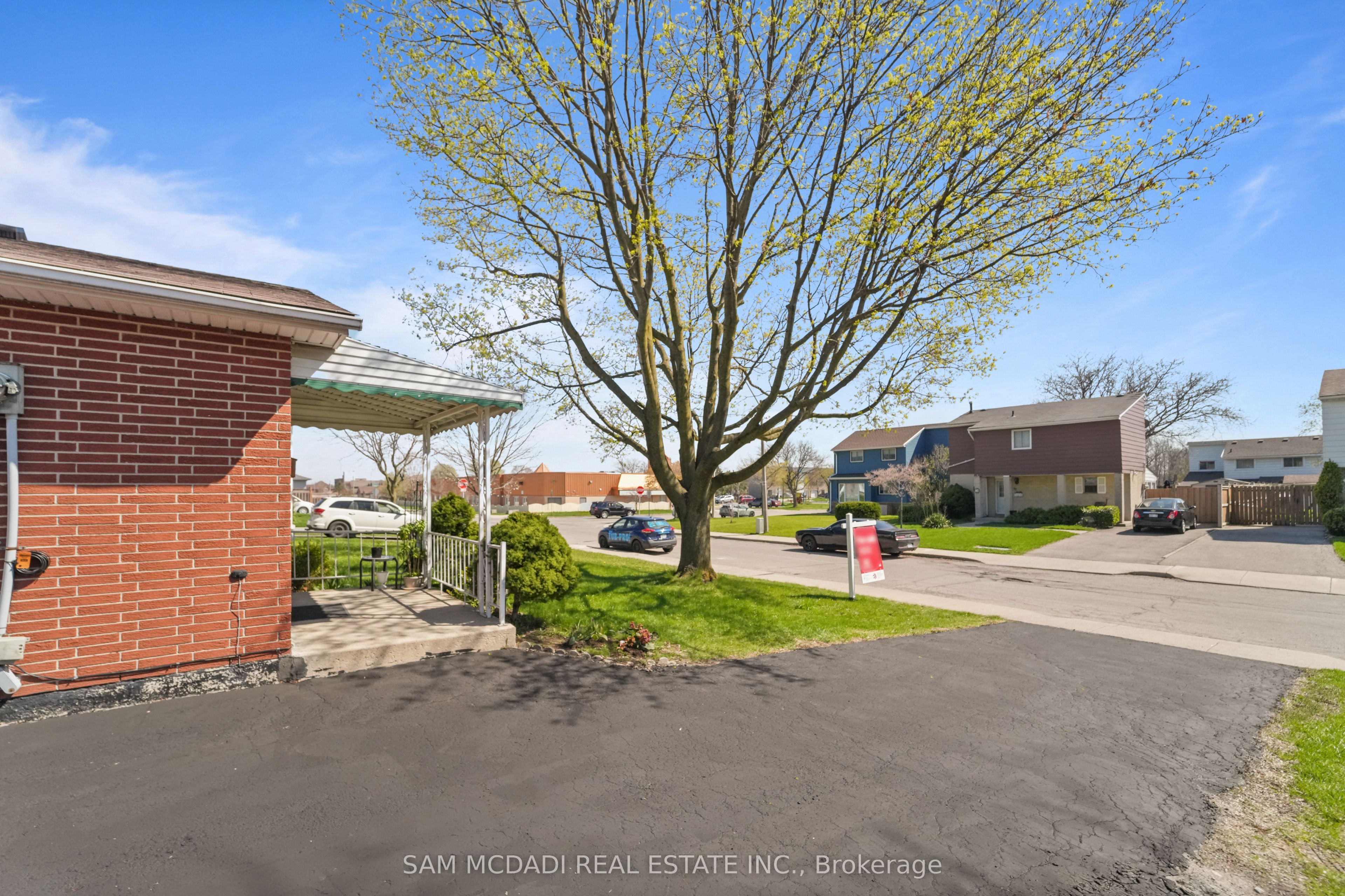 79 Locheed Drive Property Photo 43