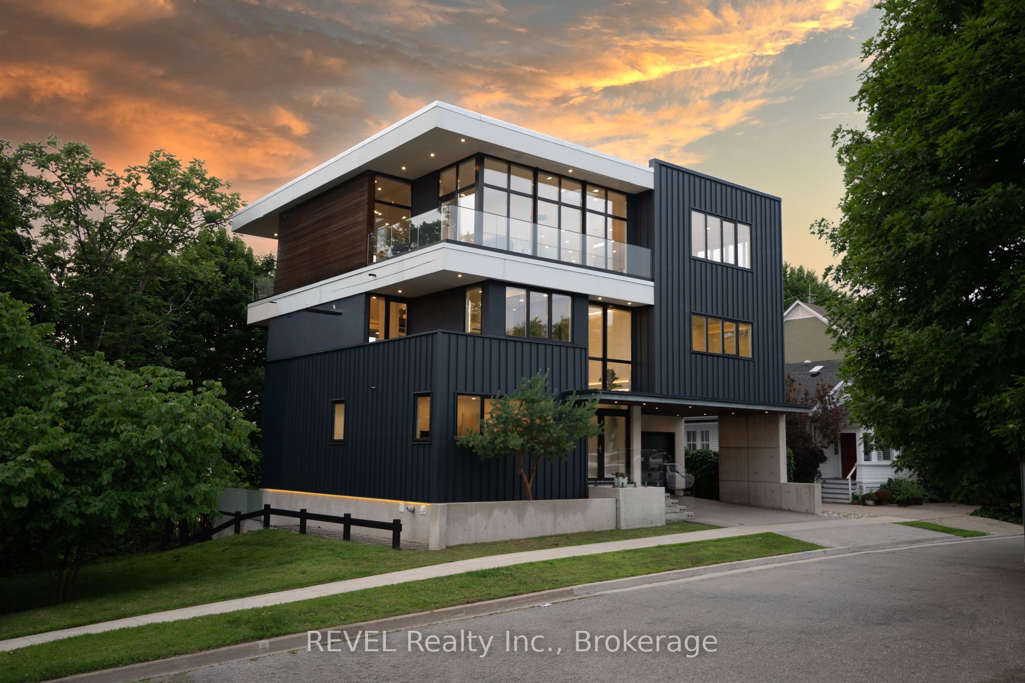 5 Michigan Avenue Property Photo 4