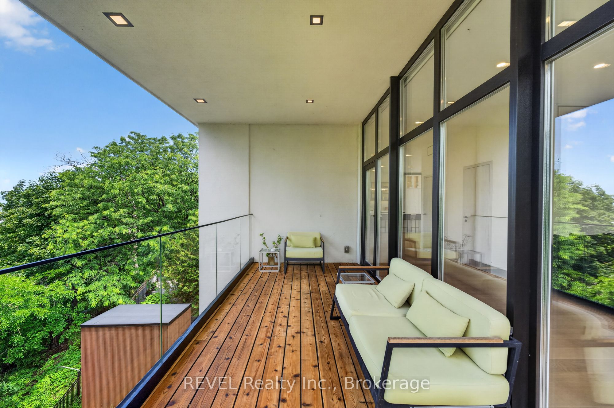 5 Michigan Avenue Property Photo 21