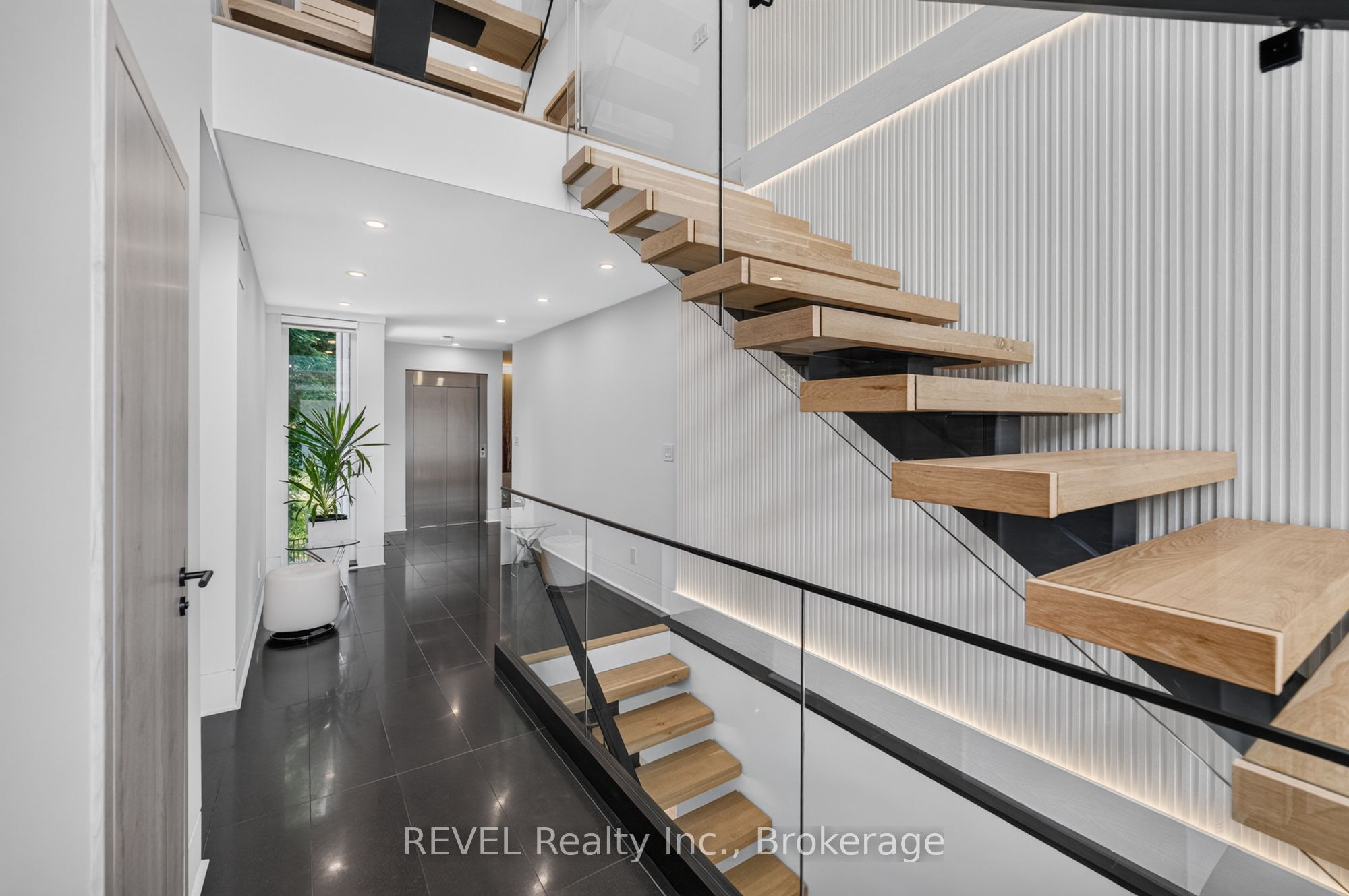 5 Michigan Avenue Property Photo 34