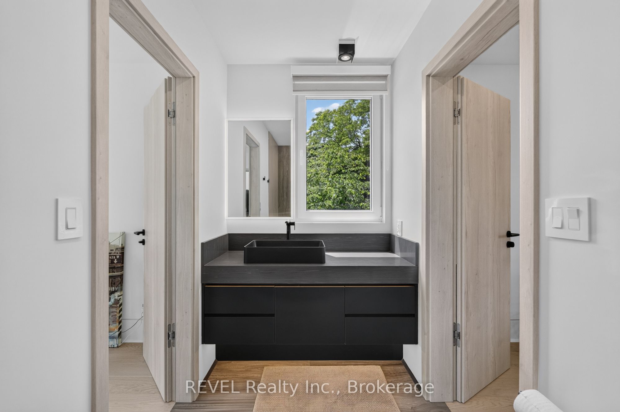 5 Michigan Avenue Property Photo 36