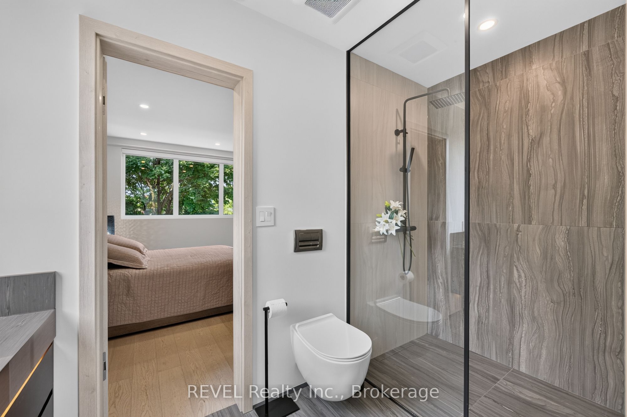 5 Michigan Avenue Property Photo 37