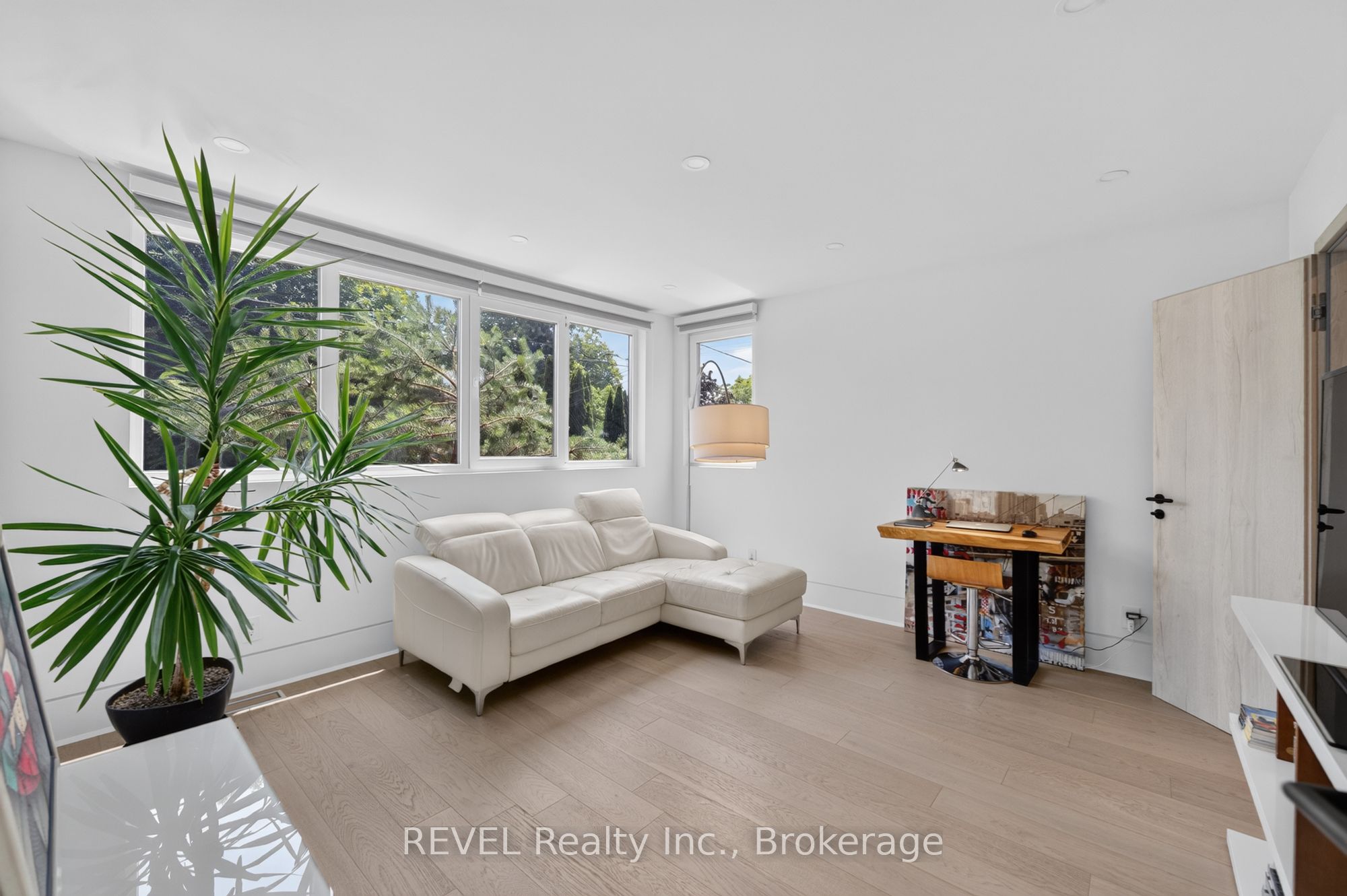 5 Michigan Avenue Property Photo 38