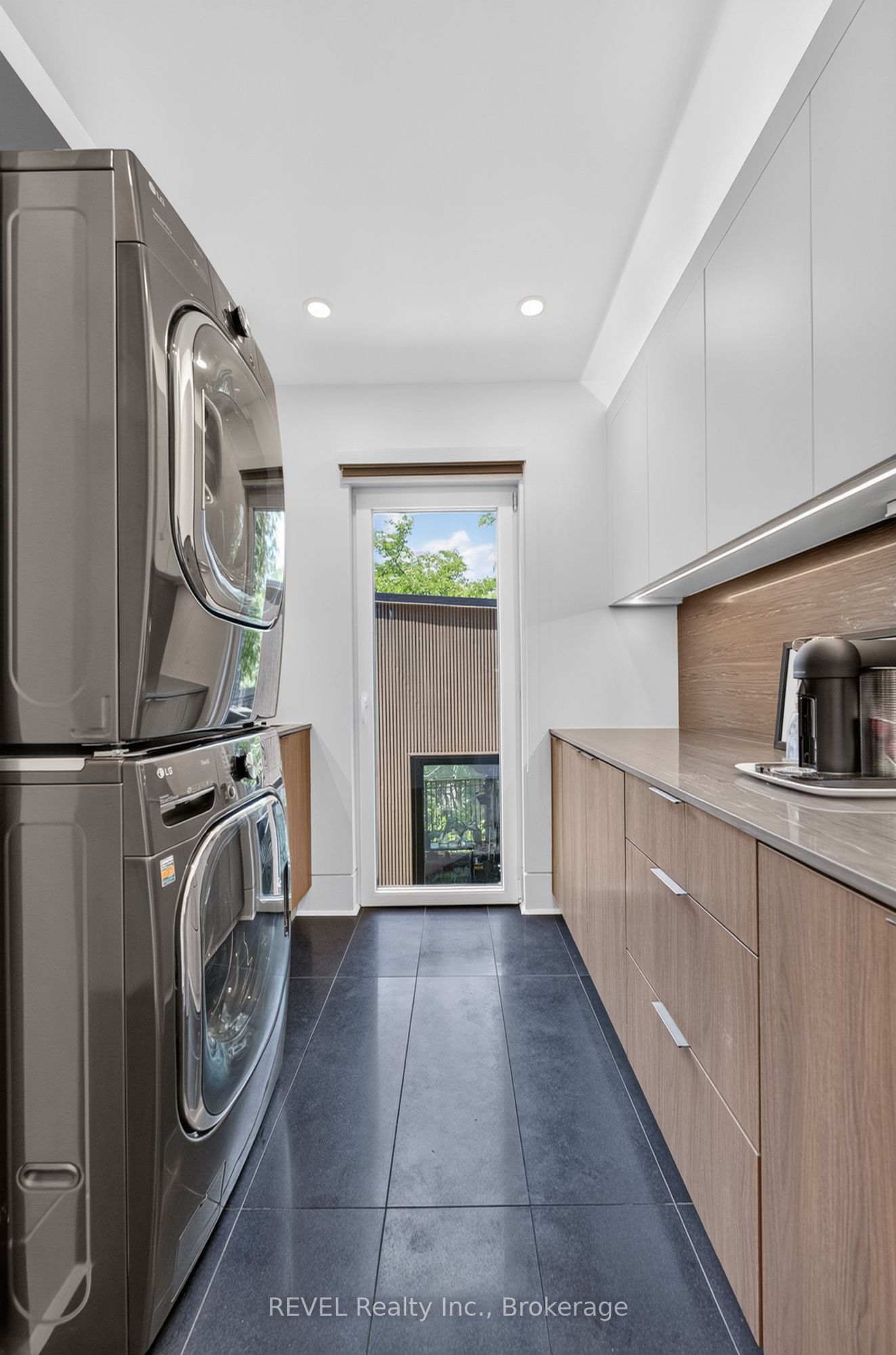 5 Michigan Avenue Property Photo 40