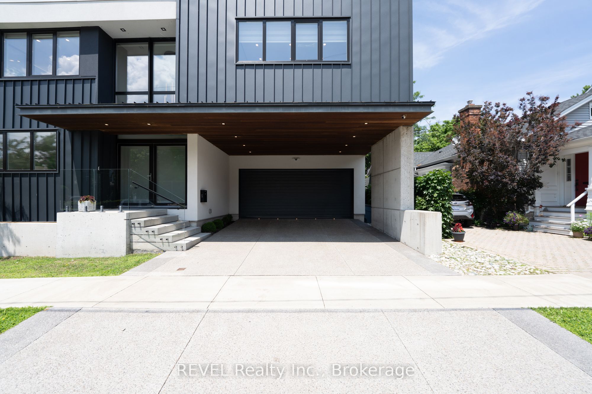 5 Michigan Avenue Property Photo 47