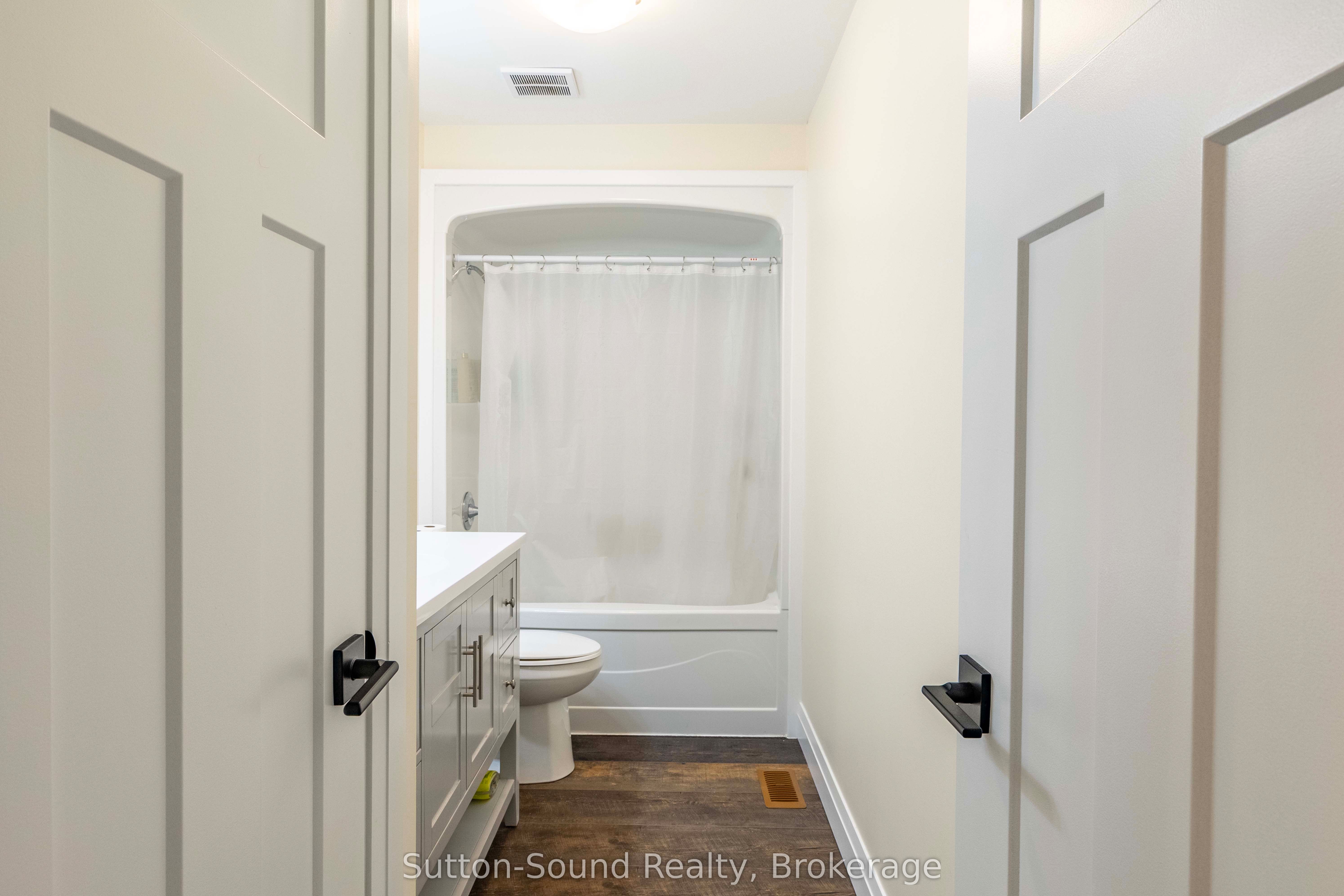 397600 10 Concession Property Photo 27