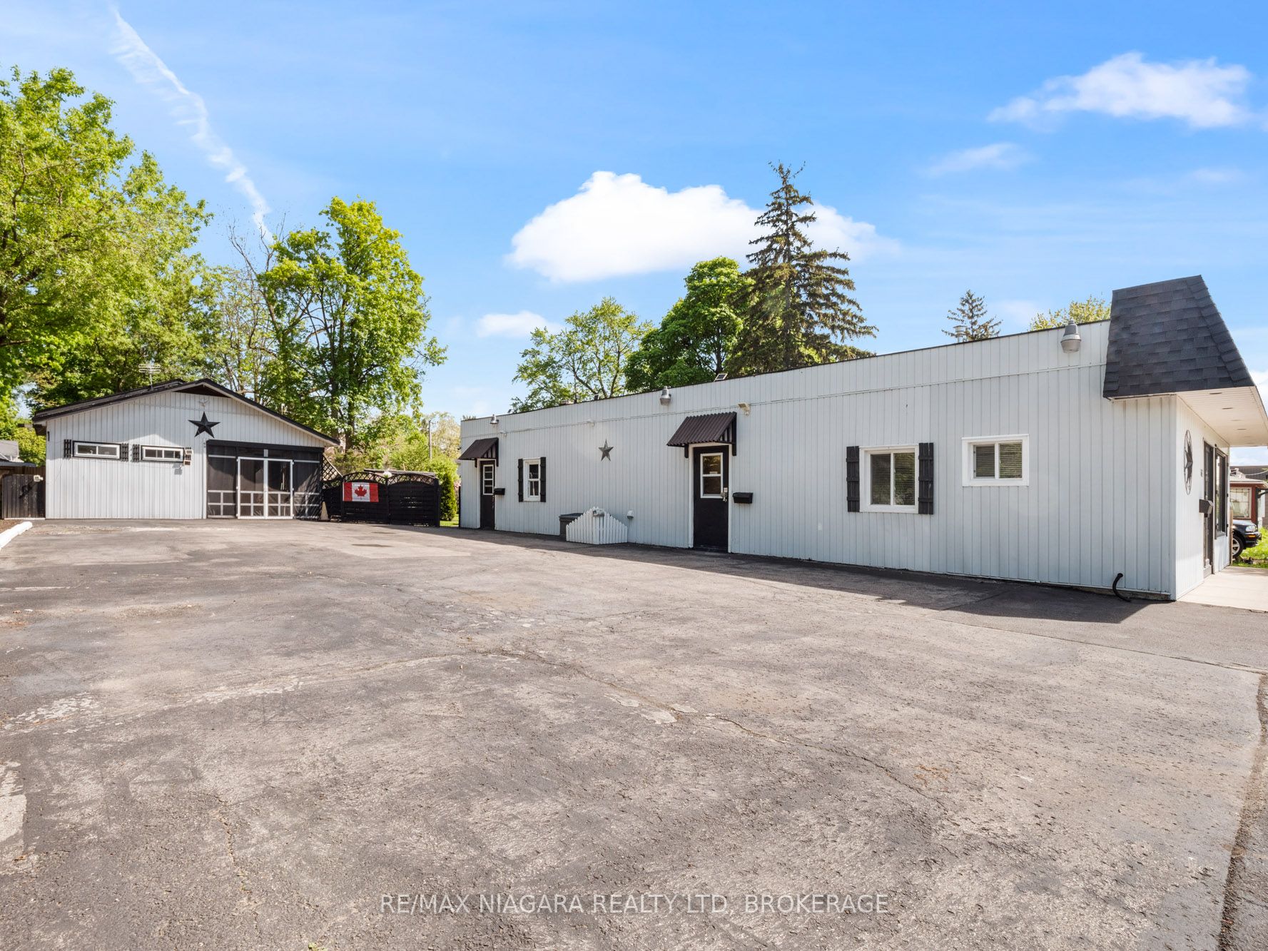 61 Queen Street Property Photo 4
