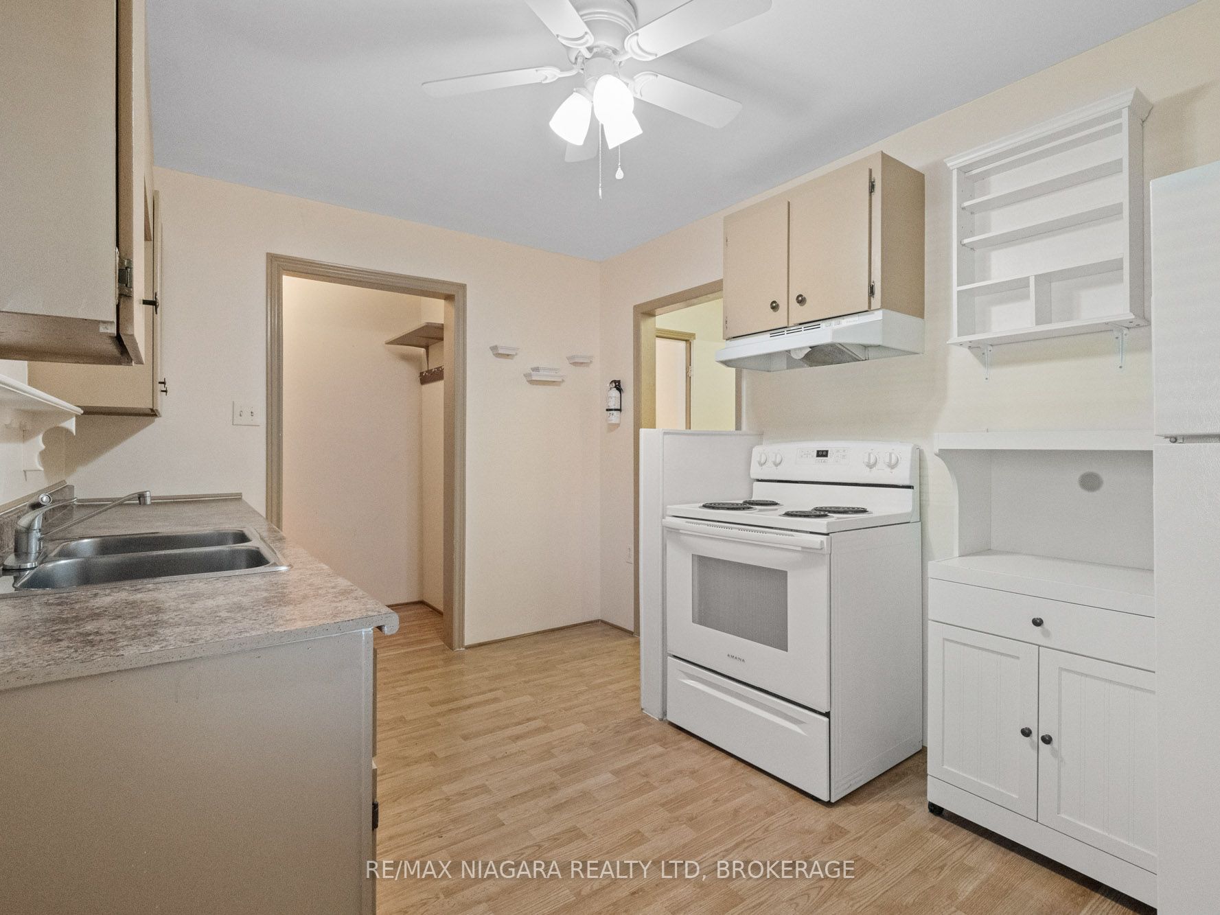 61 Queen Street Property Photo 6