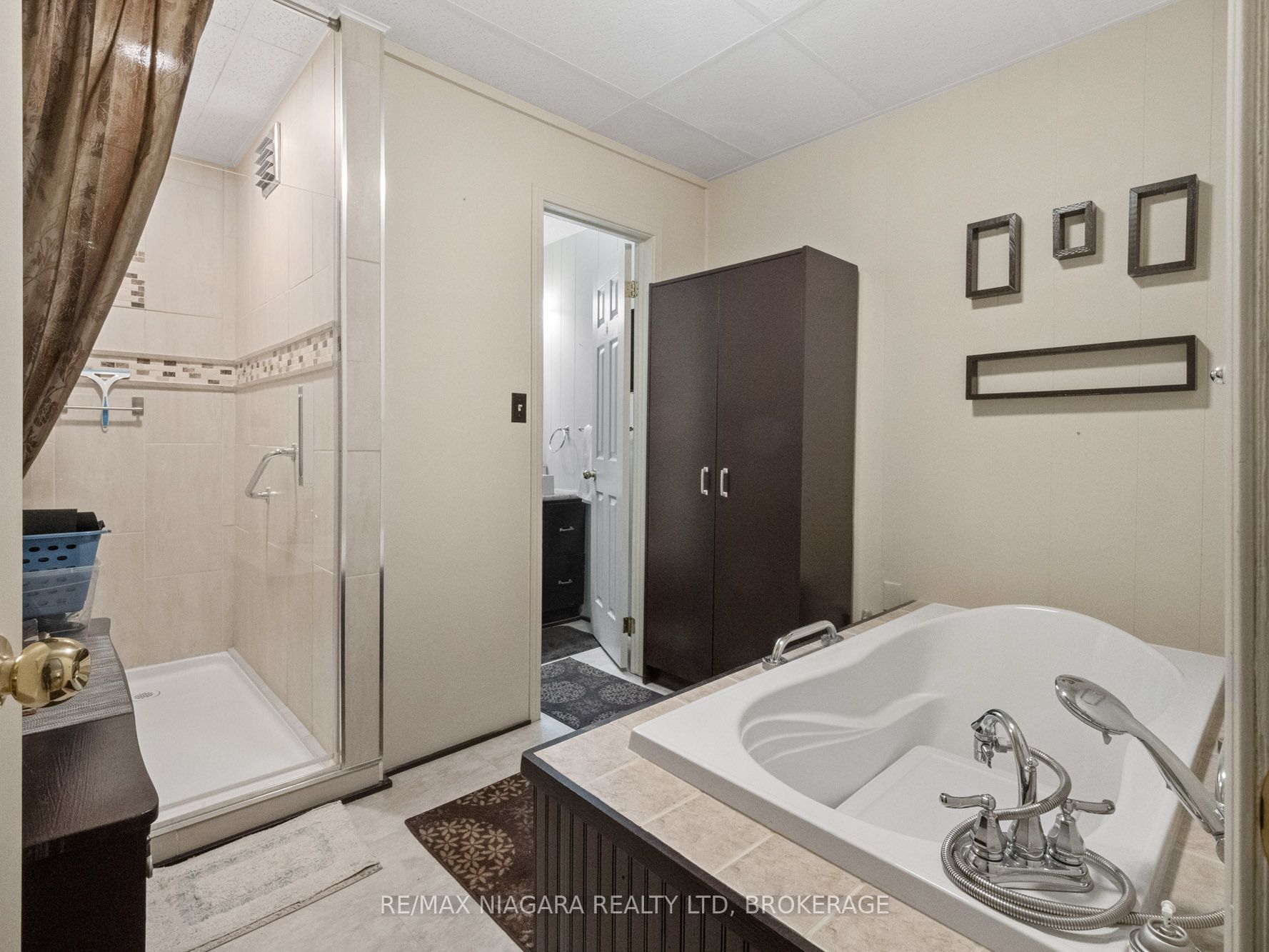 61 Queen Street Property Photo 27