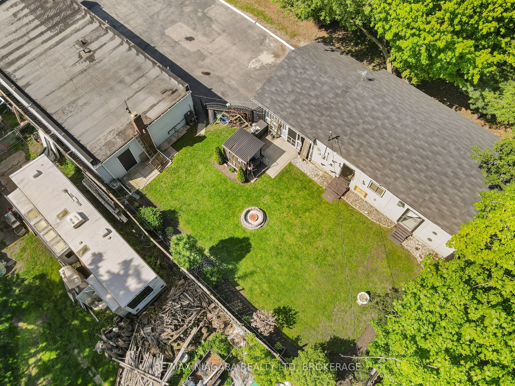 61 Queen Street Property Photo 38