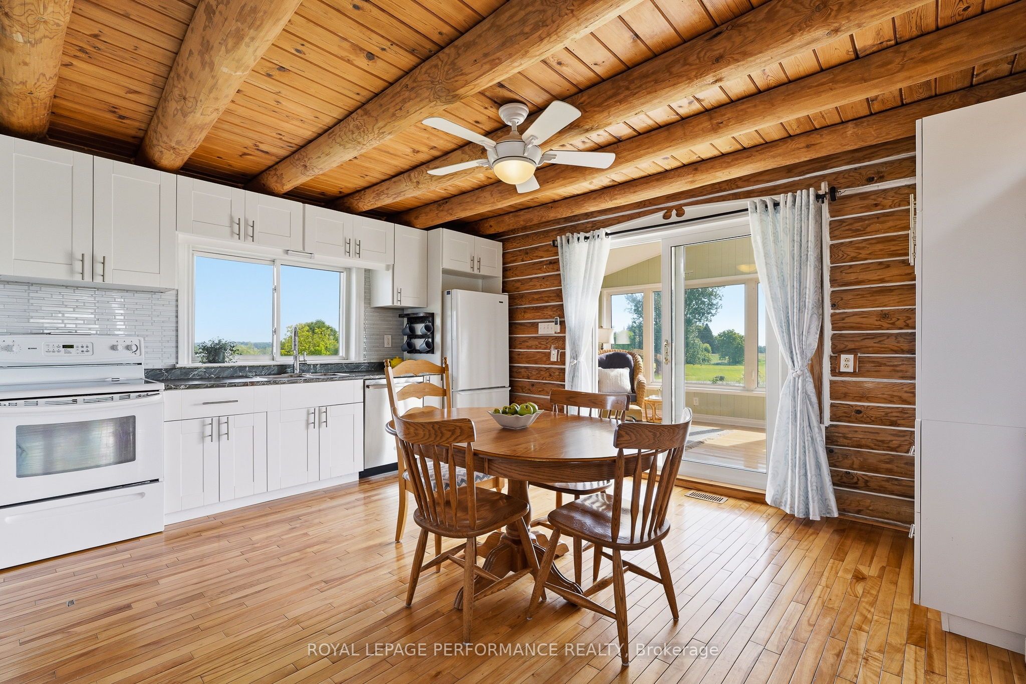 3012 Birchgrove Road Property Photo 6