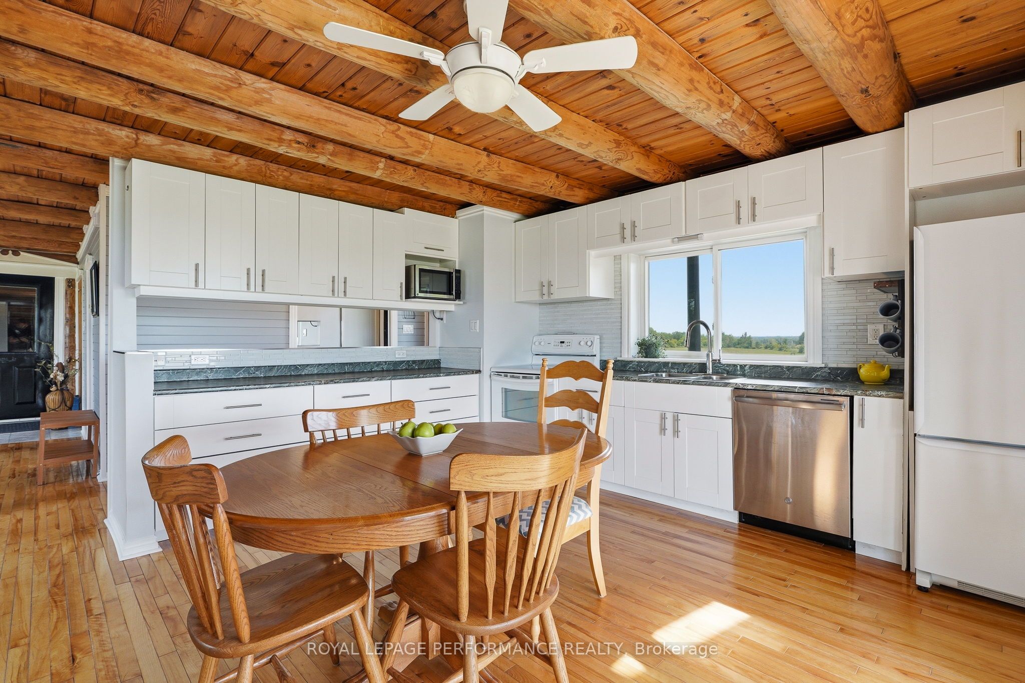 3012 Birchgrove Road Property Photo 9