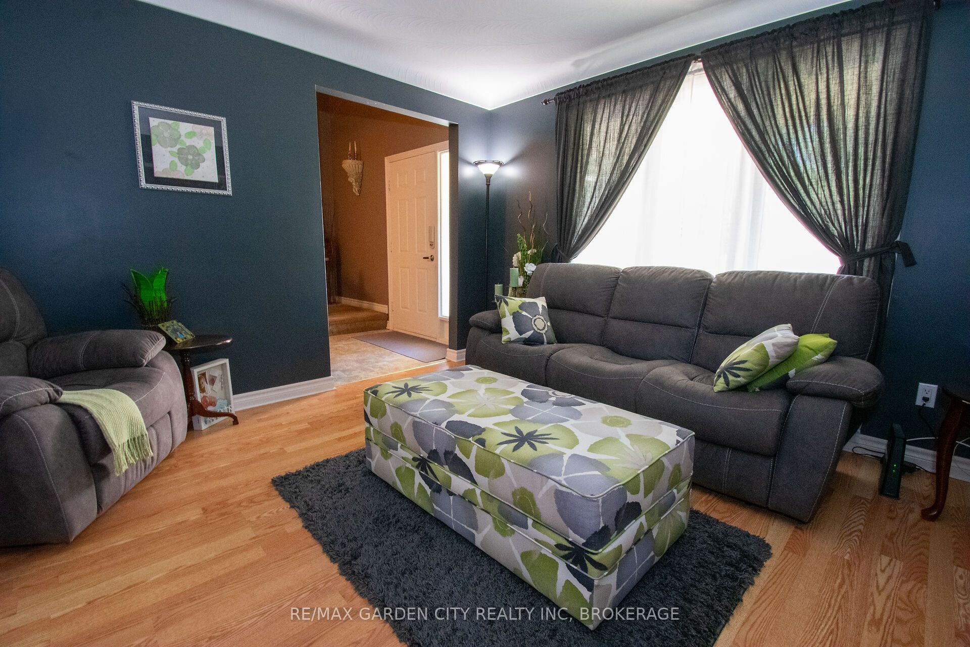 203 Leaside Drive Property Photo 10
