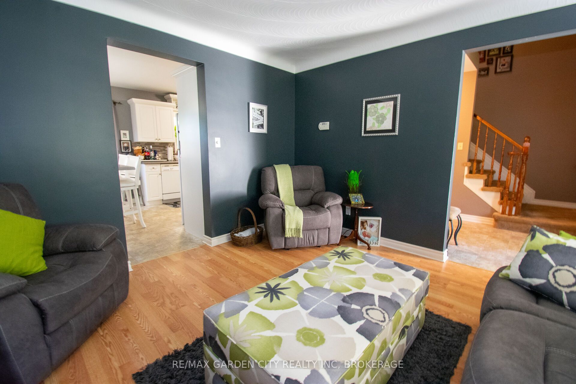 203 Leaside Drive Property Photo 11