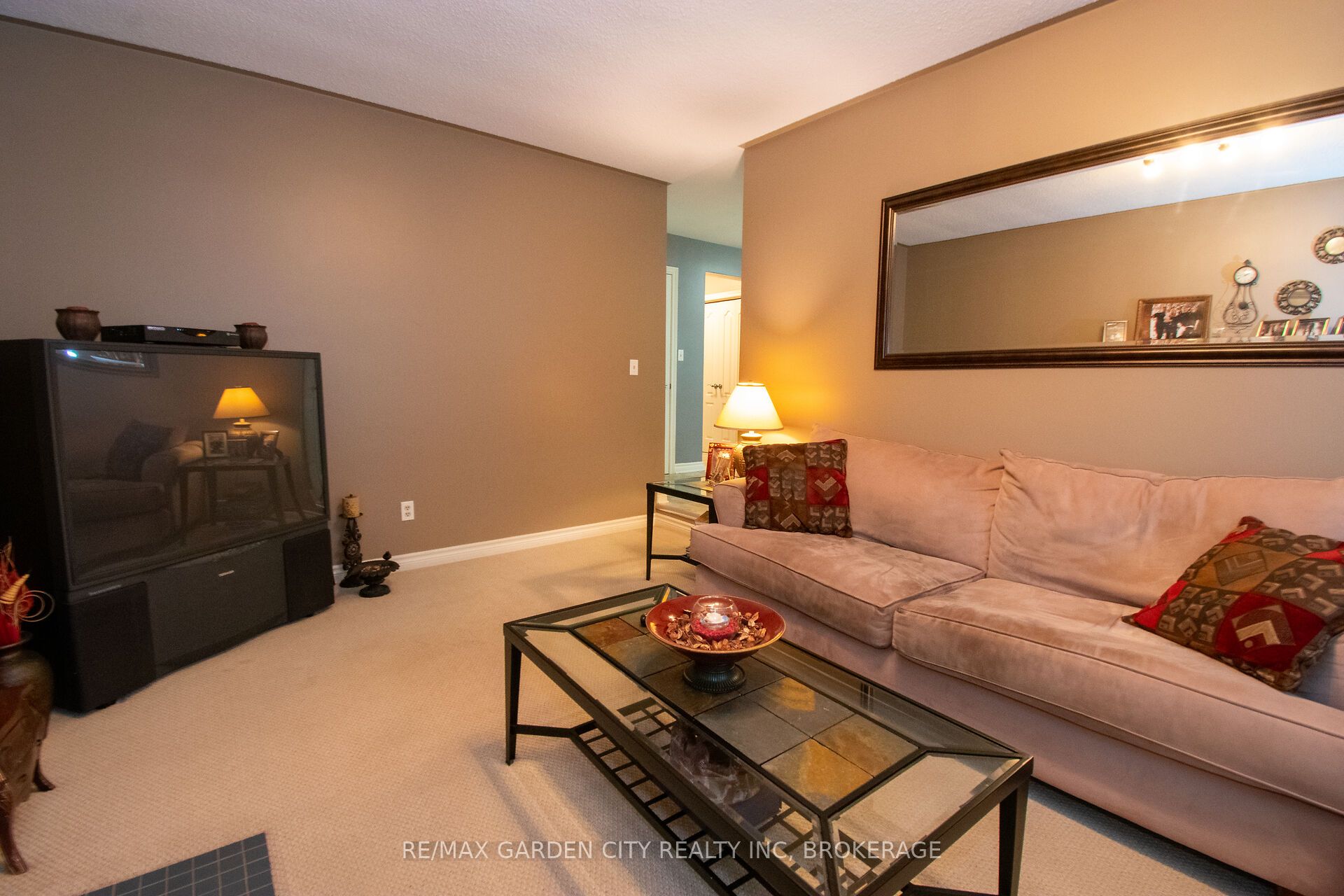 203 Leaside Drive Property Photo 20