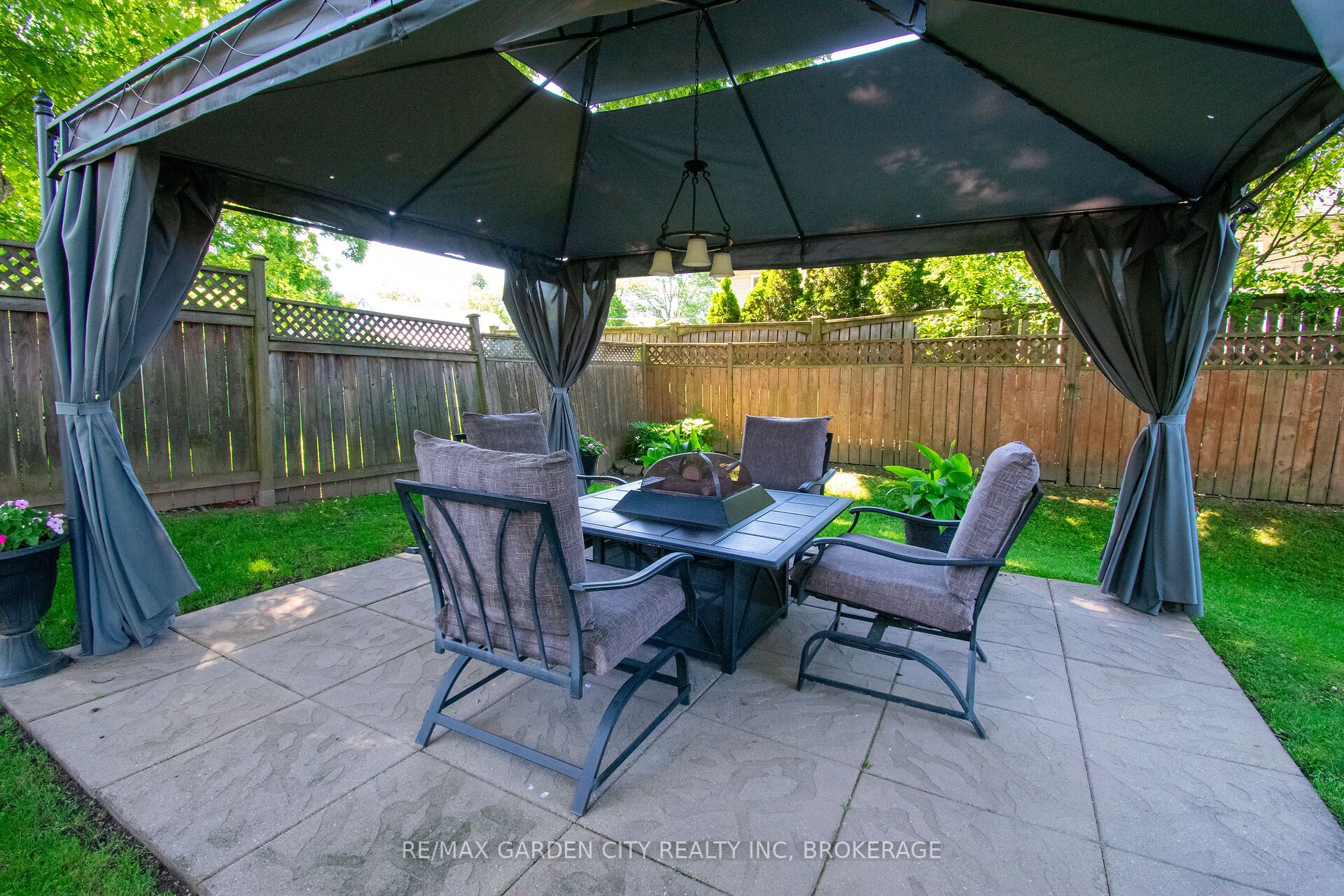 203 Leaside Drive Property Photo 38
