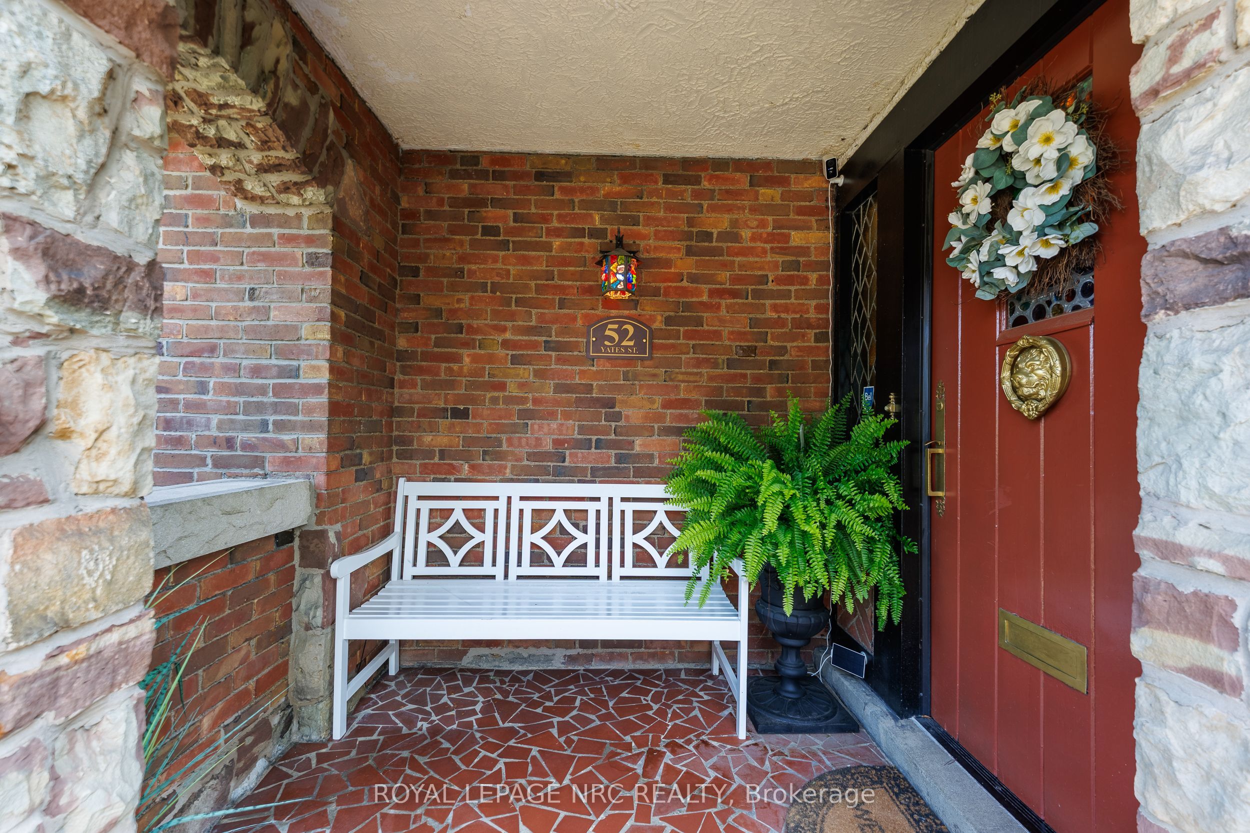 52 Yates Street Property Photo 4