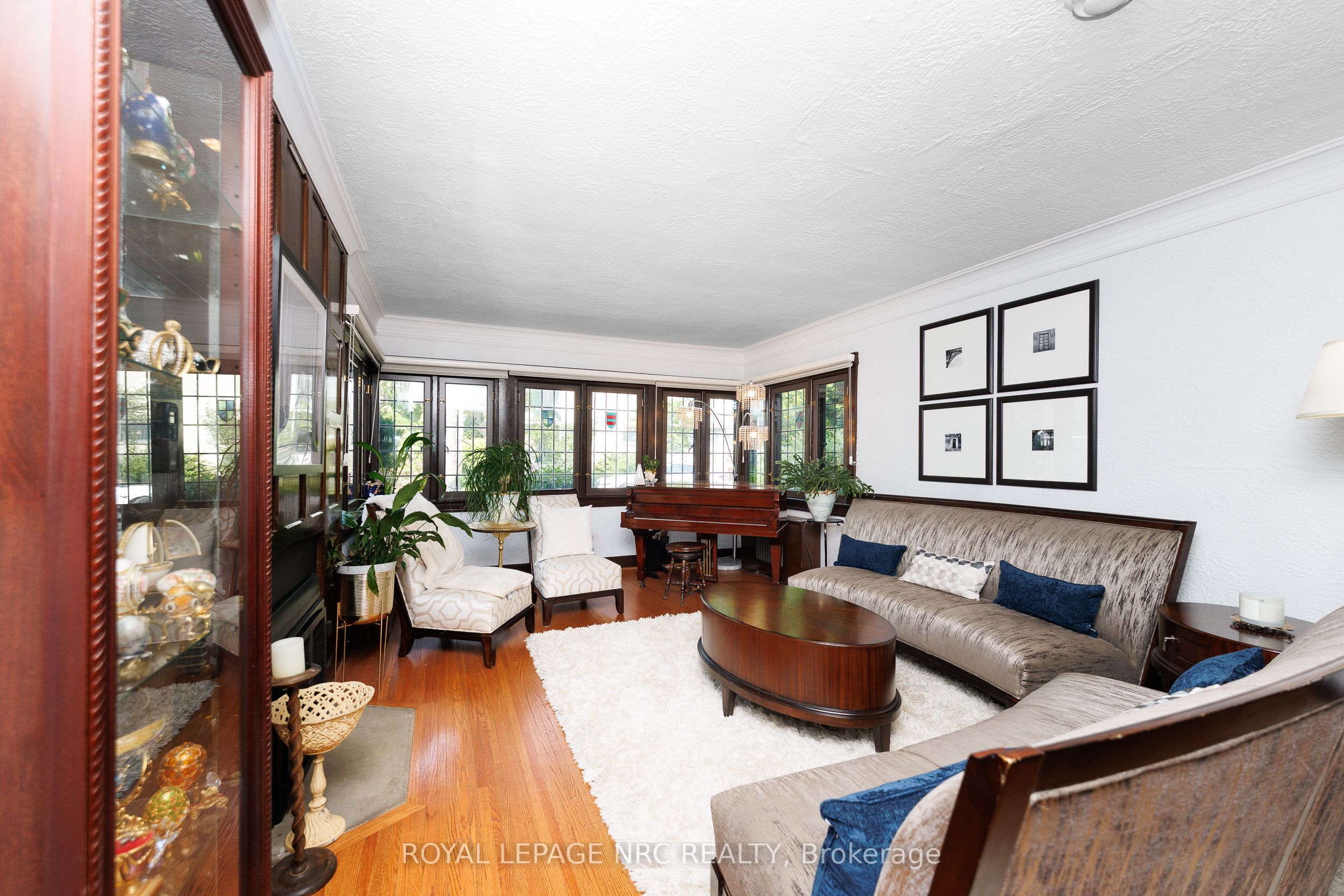 52 Yates Street Property Photo 6