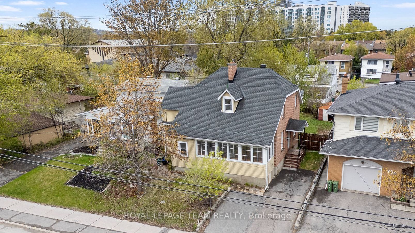 910 Pinecrest Road Property Photo 1
