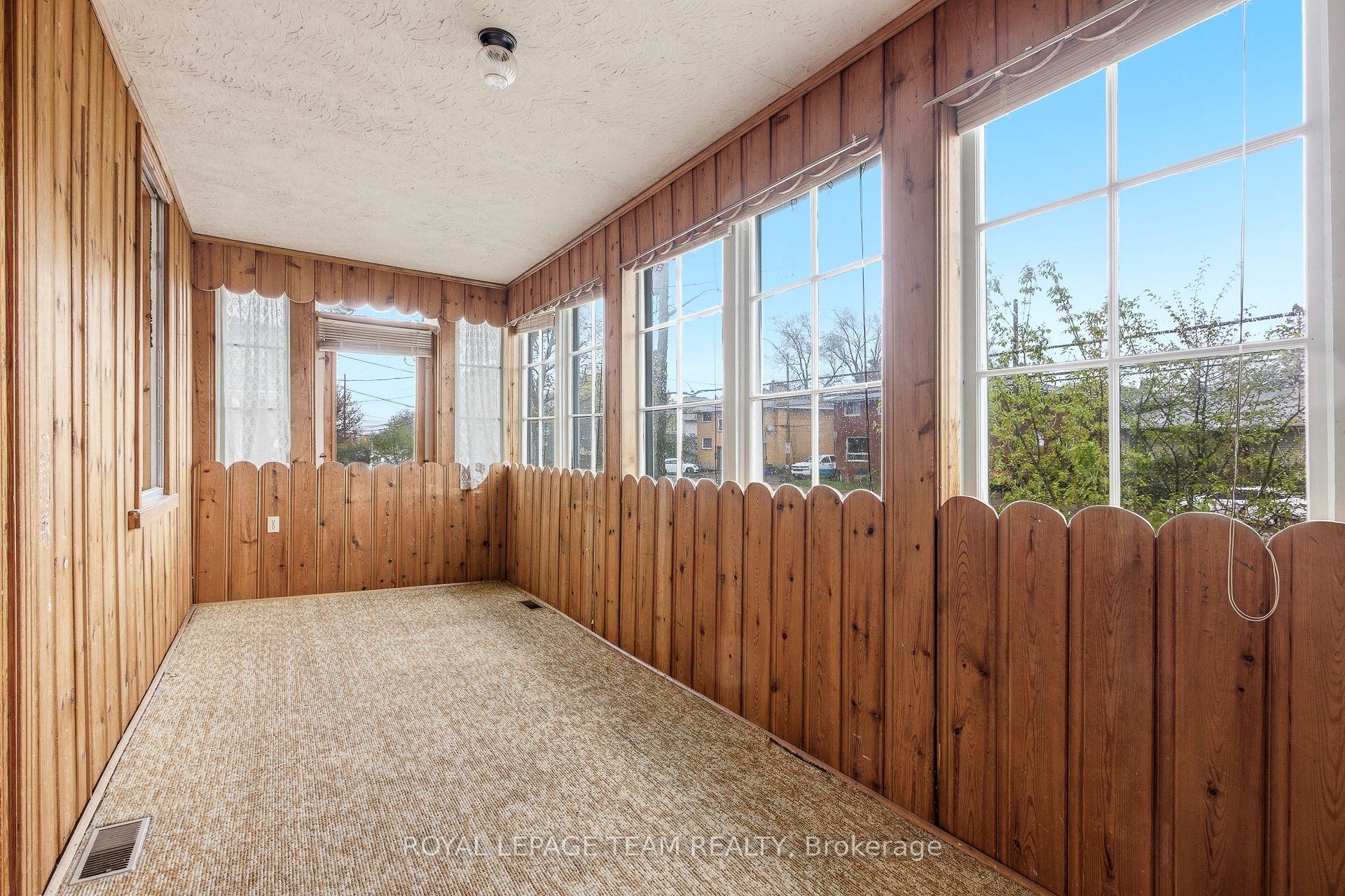 910 Pinecrest Road Property Photo 16