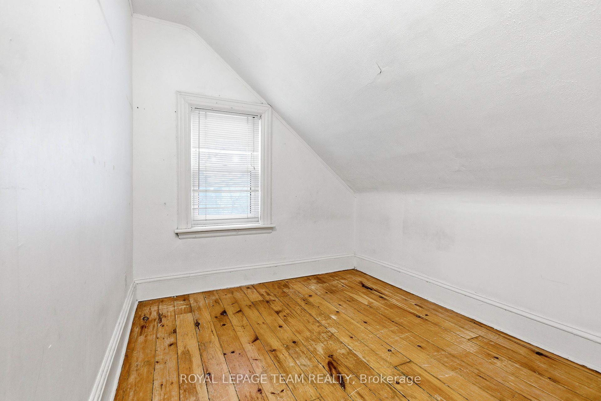 910 Pinecrest Road Property Photo 25