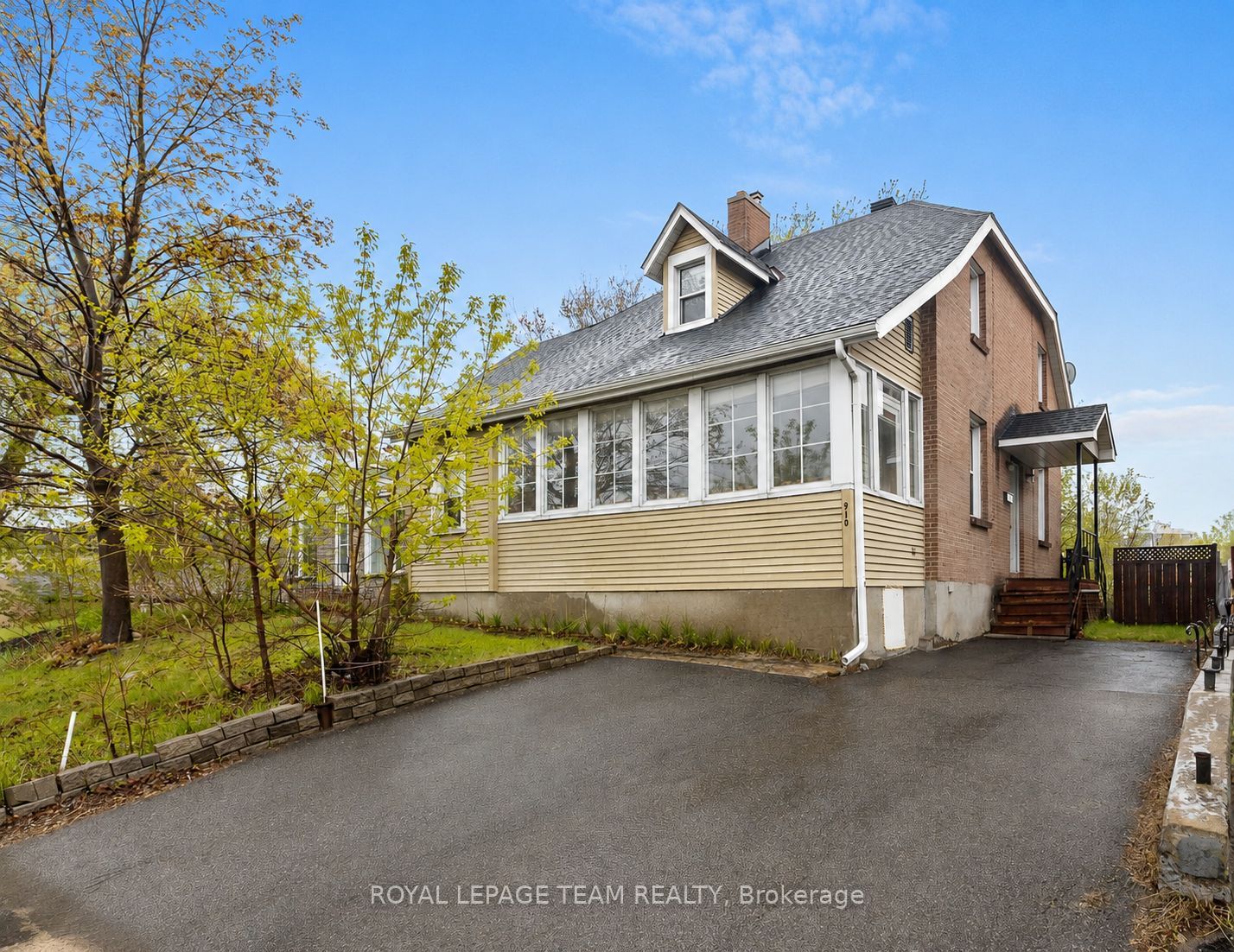 910 Pinecrest Road Property Photo 1