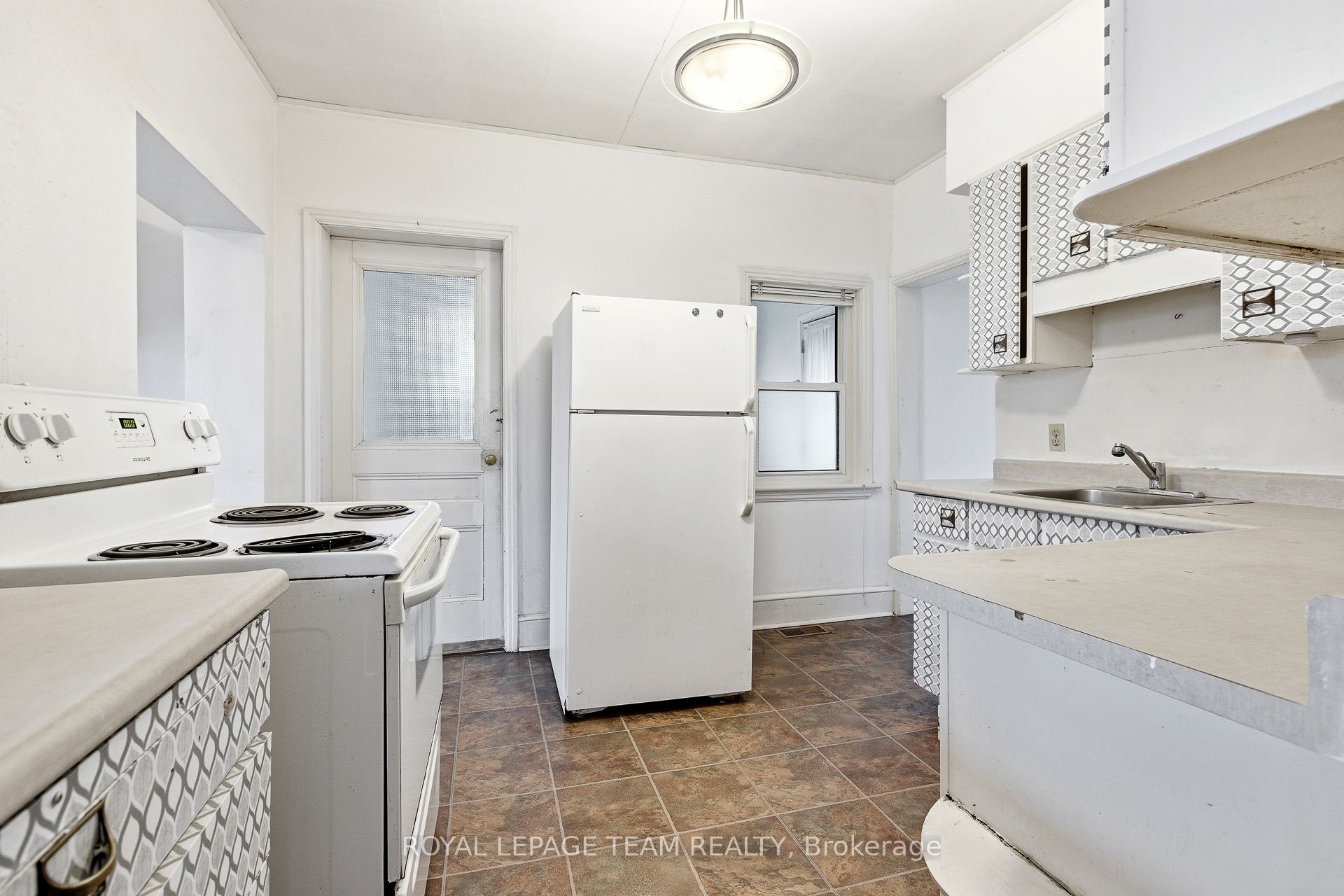 910 Pinecrest Road Property Photo 15