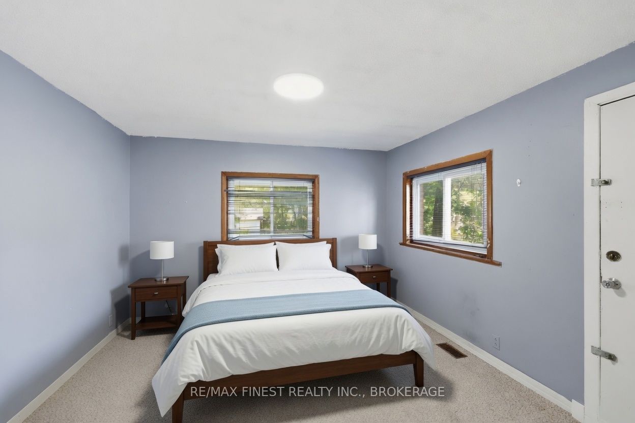 445 Albert Street Property Photo 20