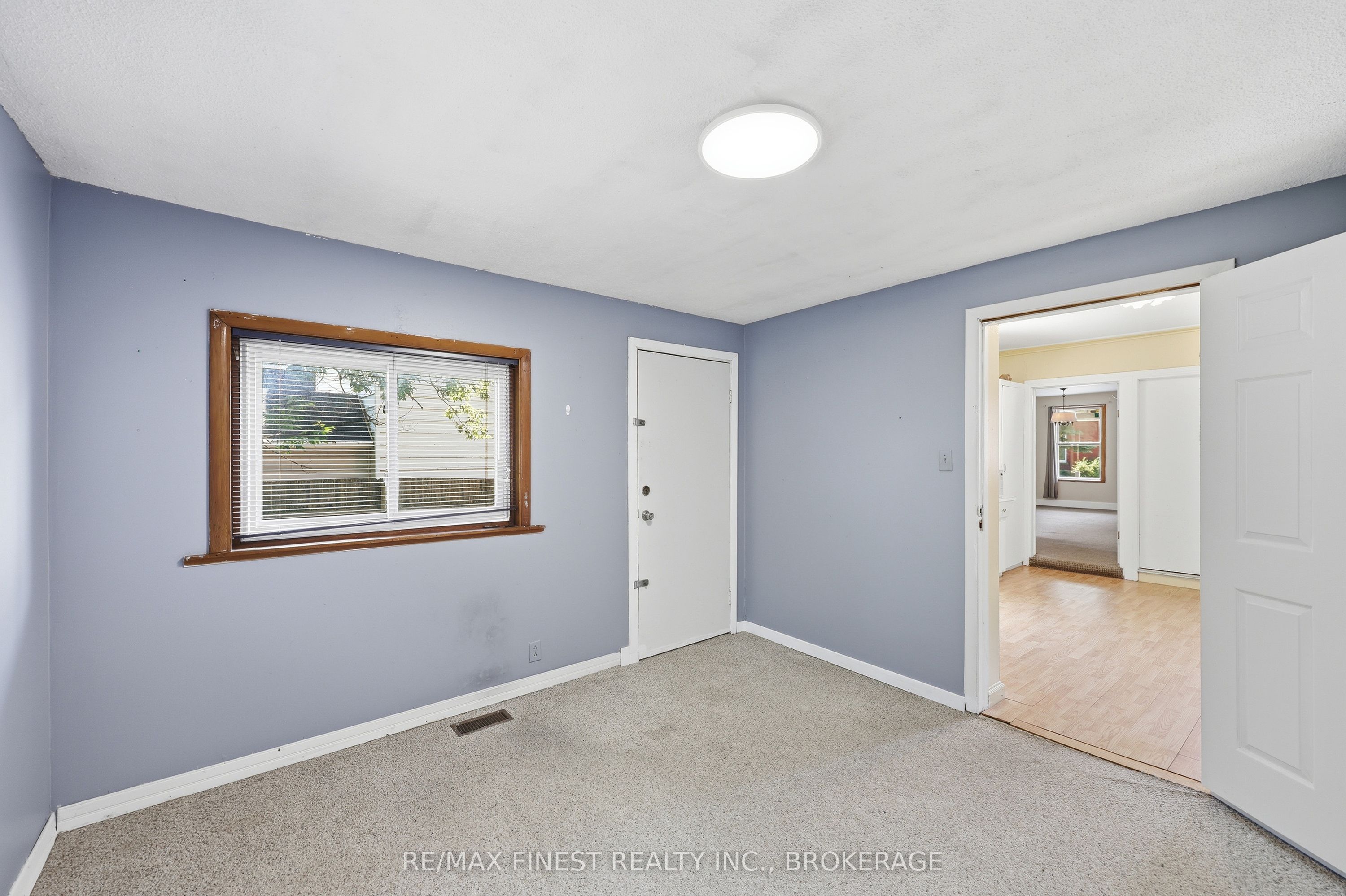 445 Albert Street Property Photo 21