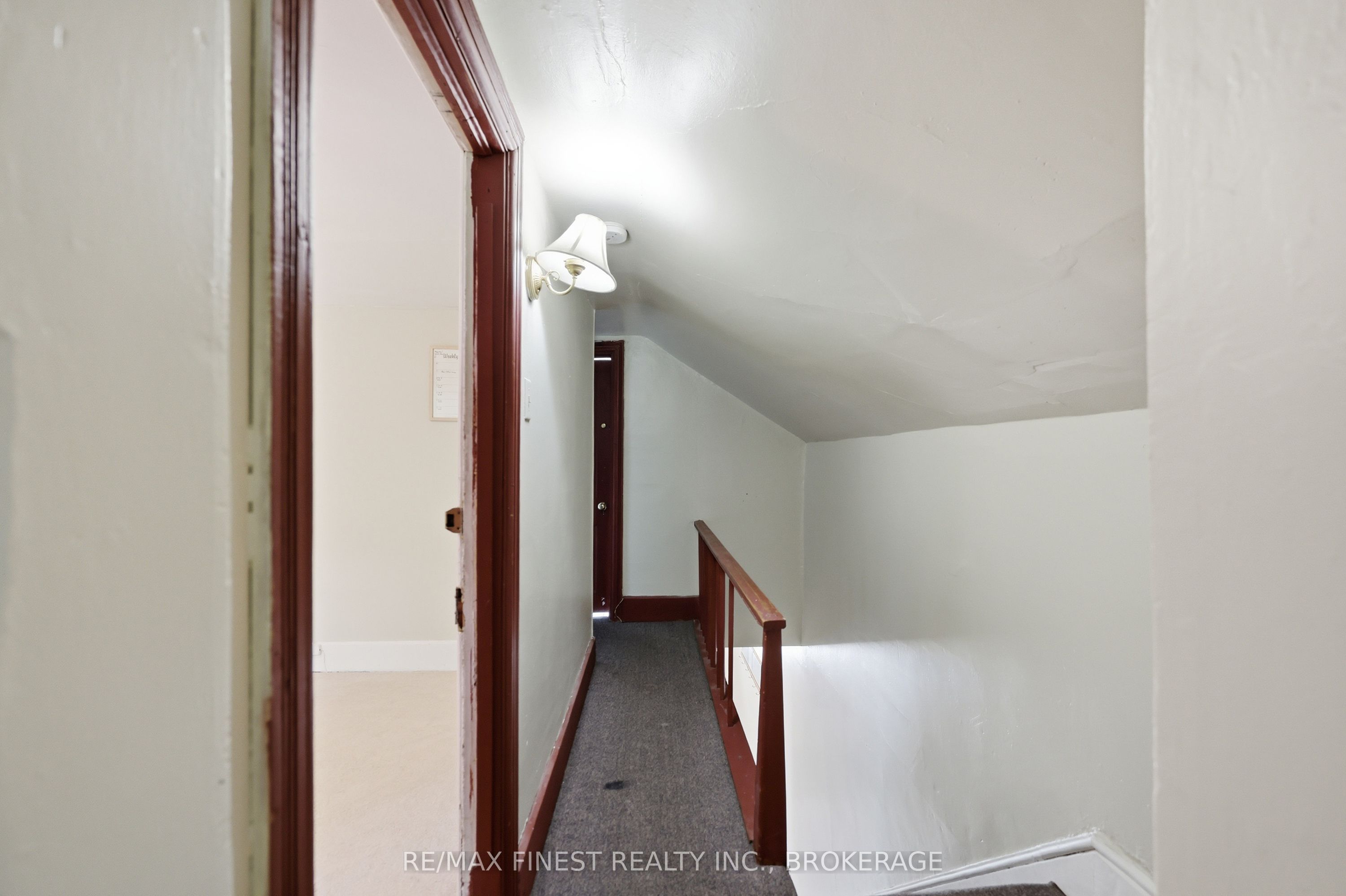 445 Albert Street Property Photo 22