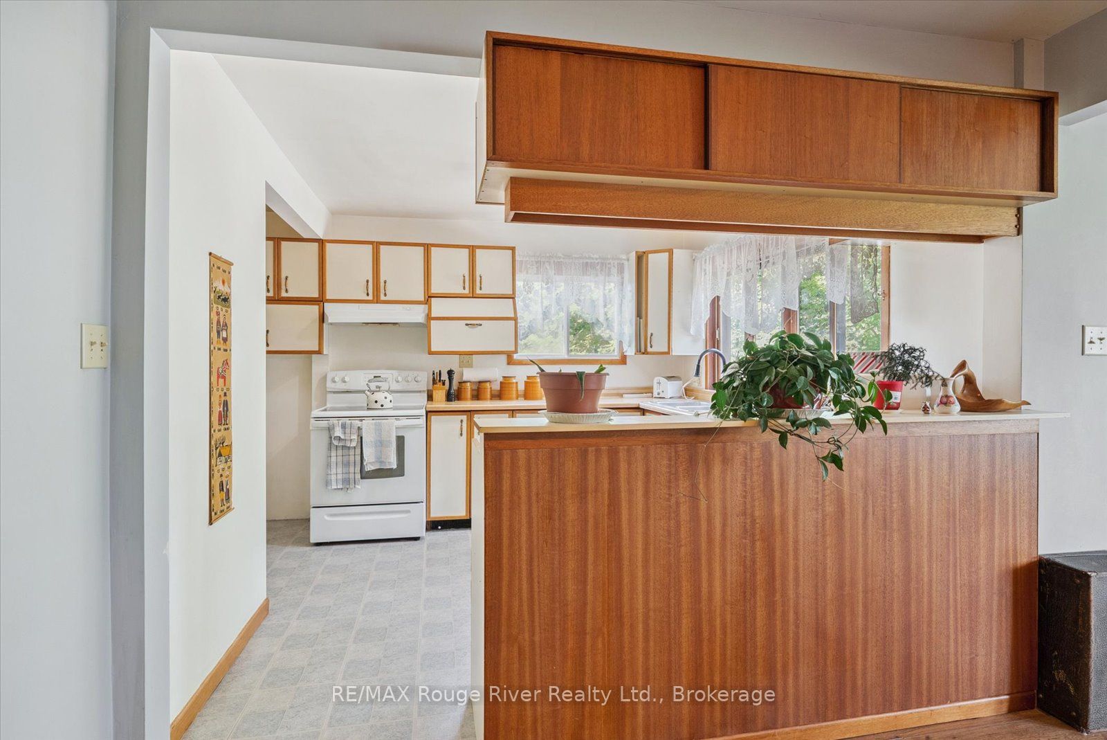739 Marble Point Road Property Photo 7