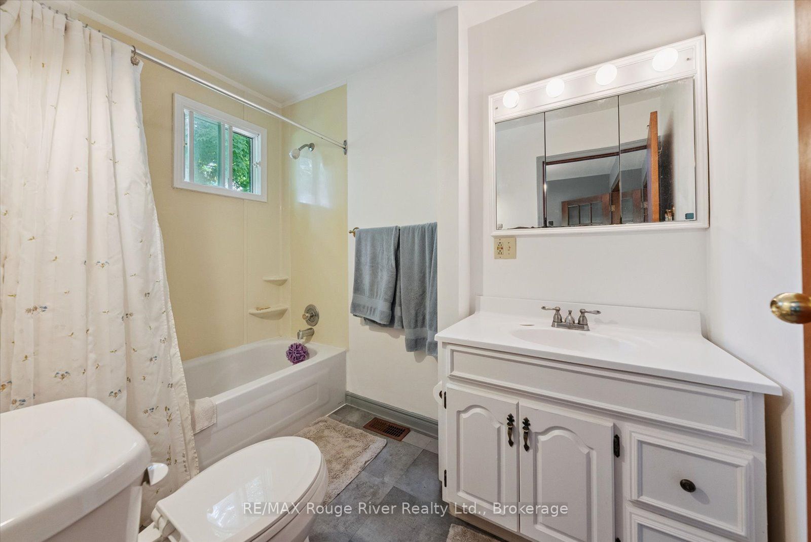 739 Marble Point Road Property Photo 13