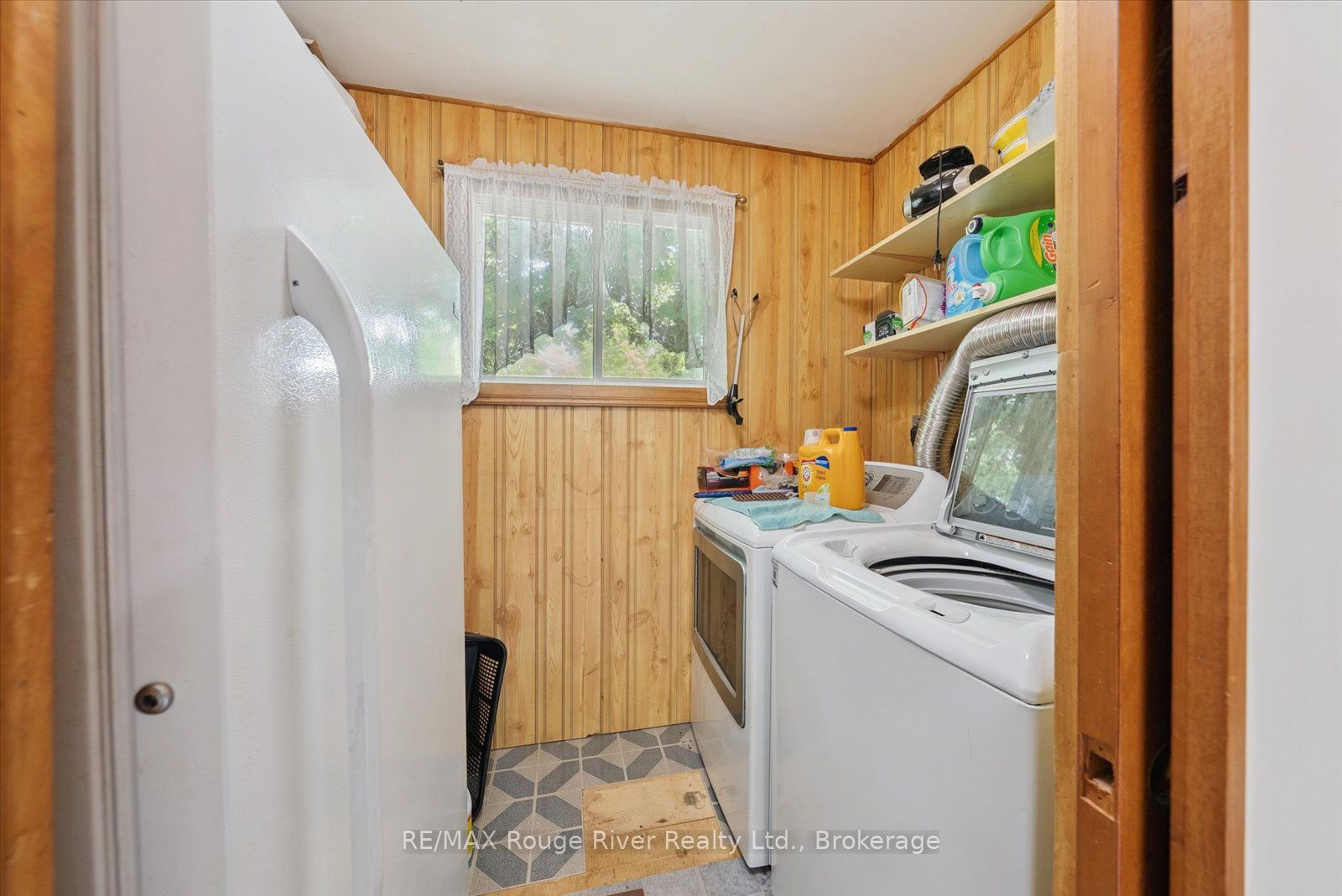 739 Marble Point Road Property Photo 15