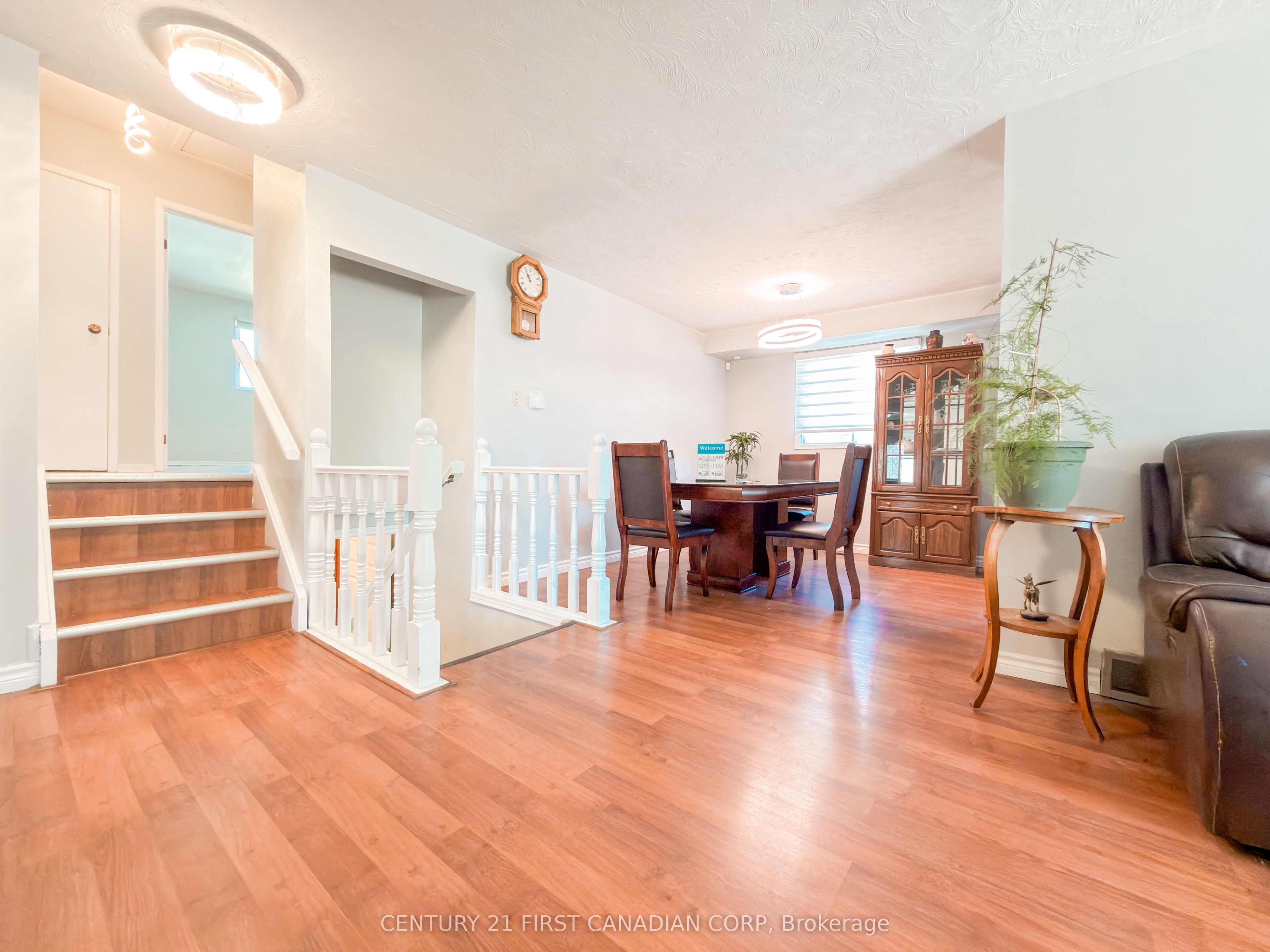 8 Poplar Crescent Property Photo 5
