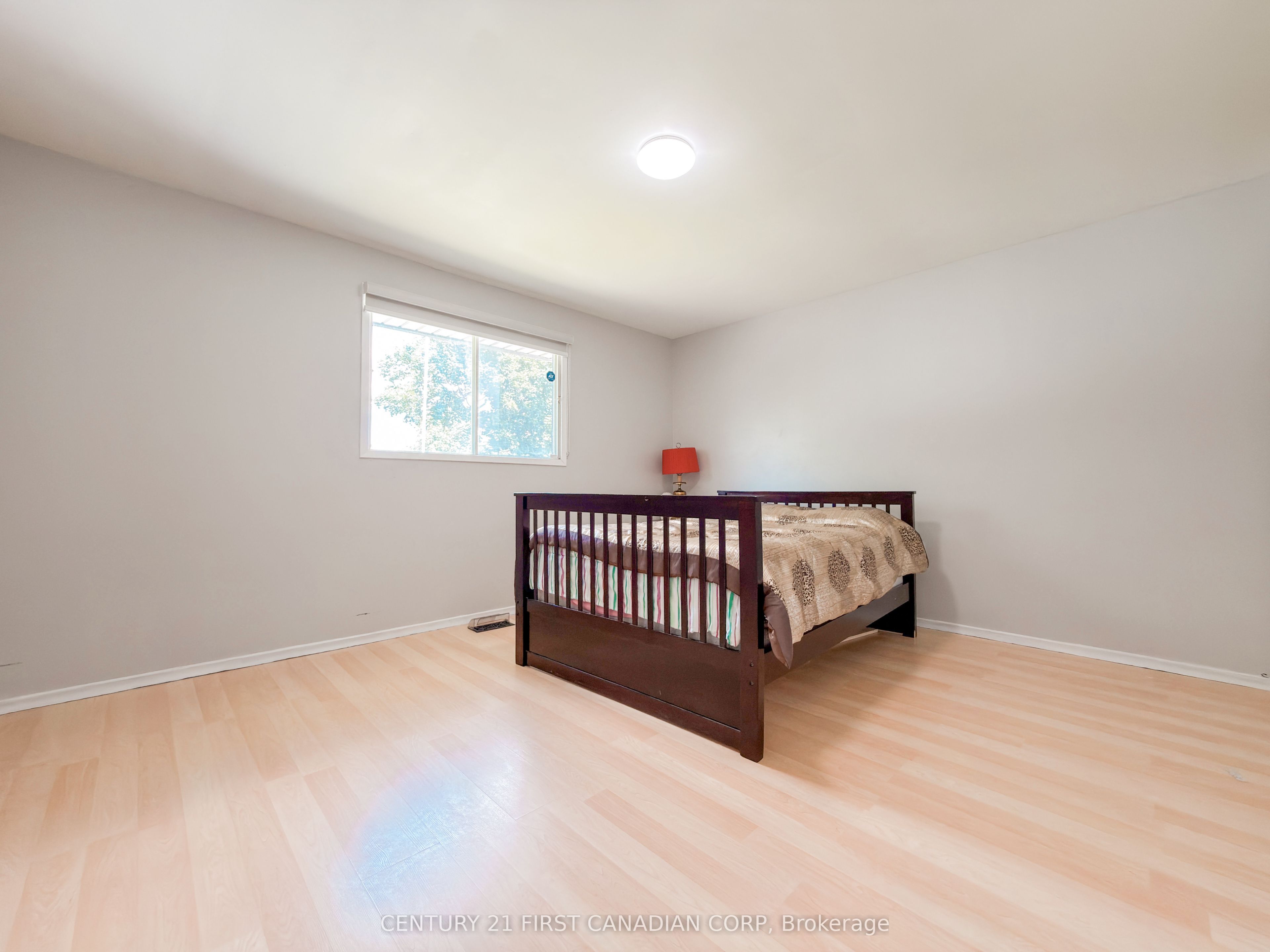 8 Poplar Crescent Property Photo 9