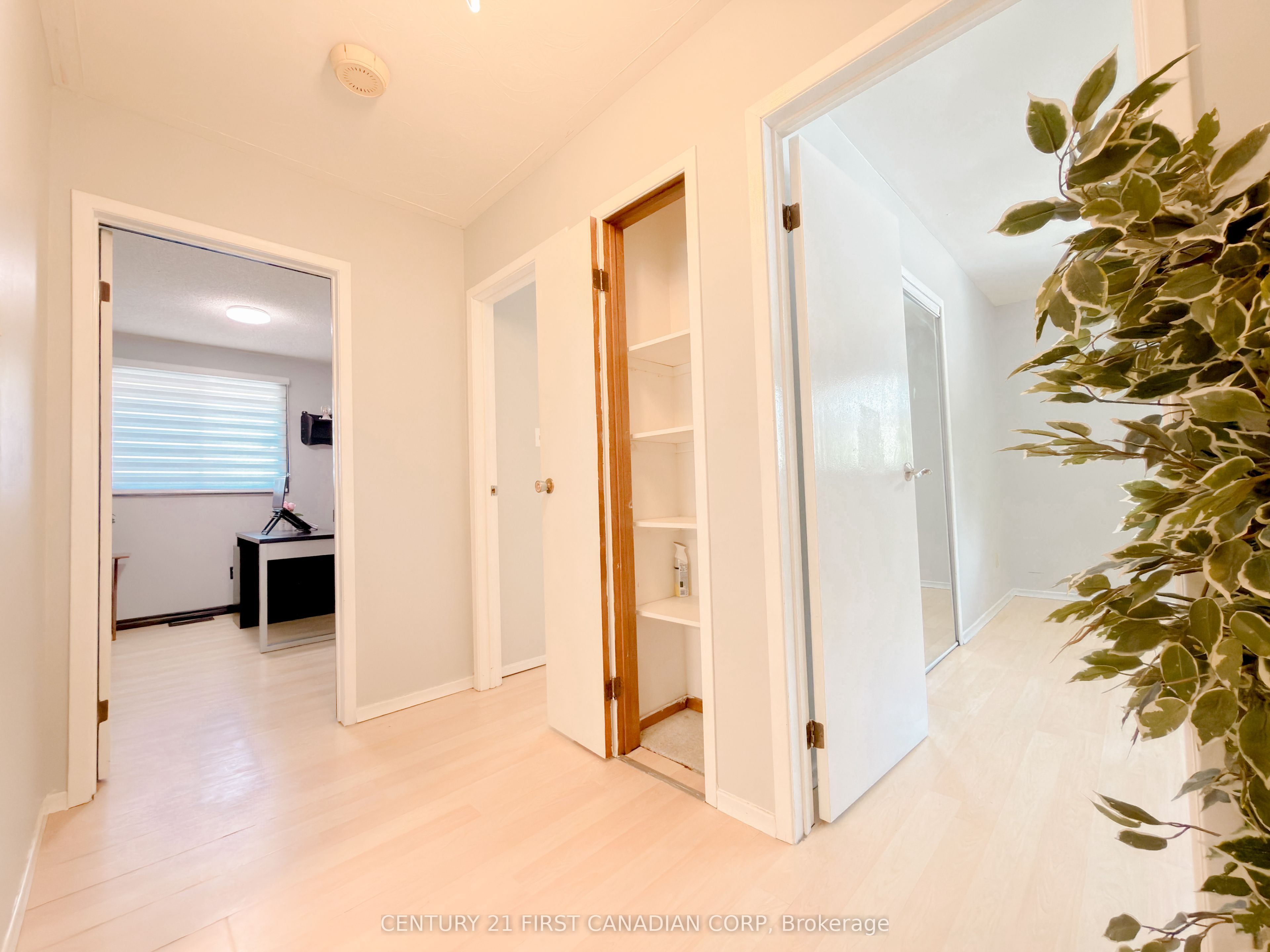 8 Poplar Crescent Property Photo 13