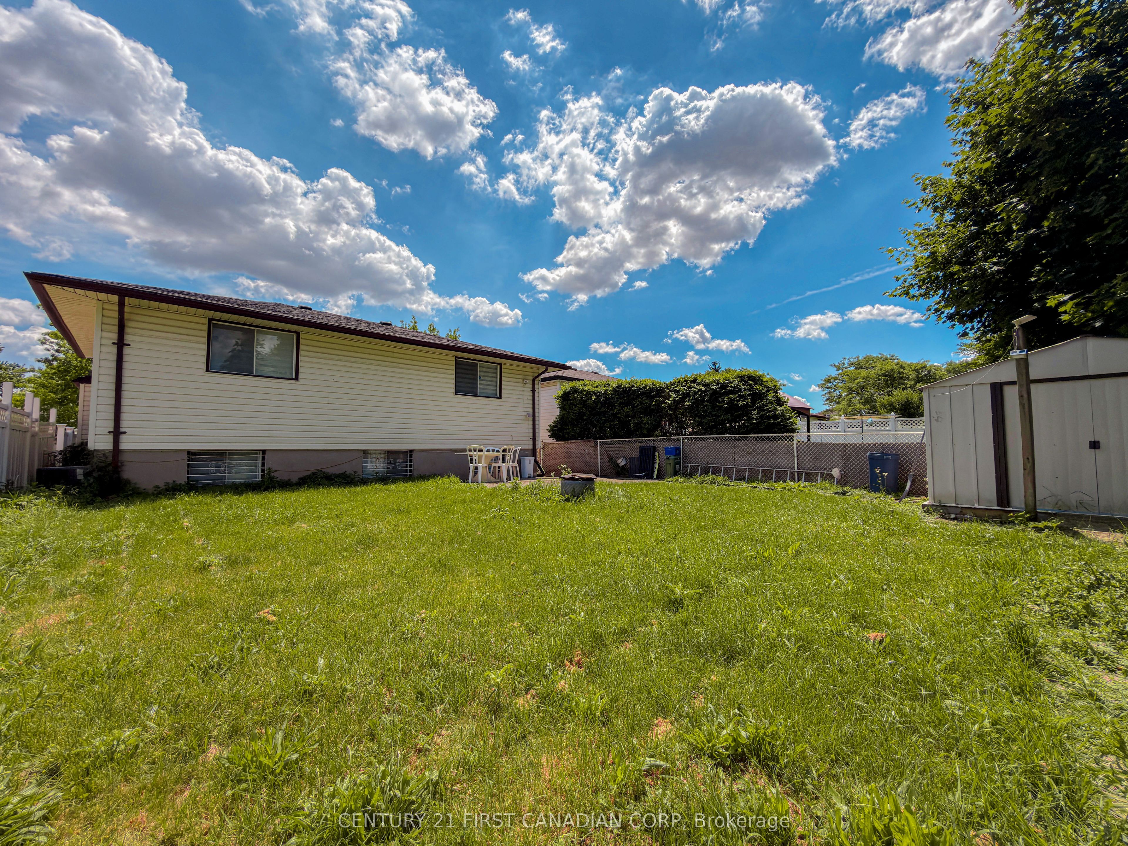 8 Poplar Crescent Property Photo 21