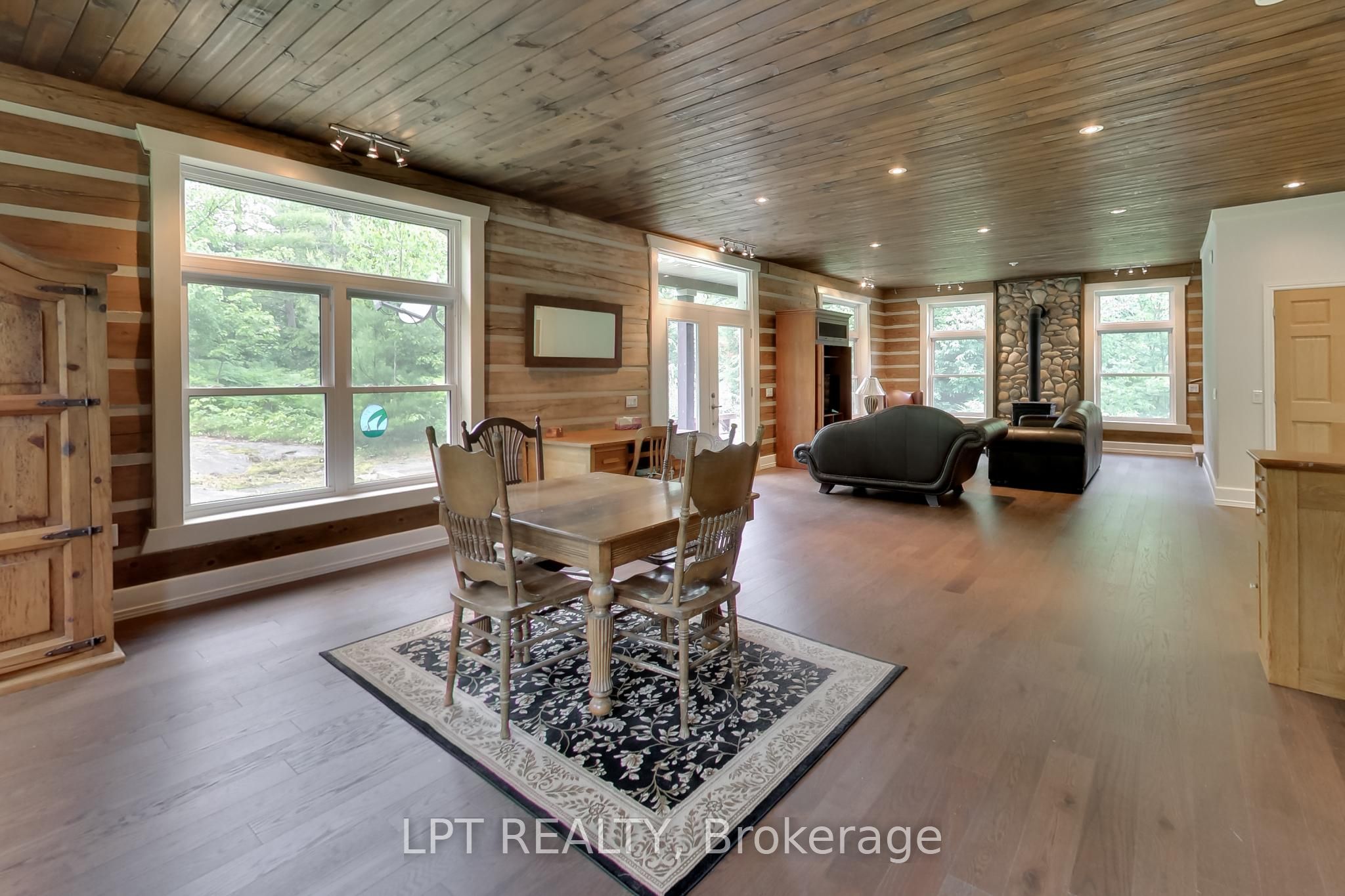 1039 Ben Lake Road E Property Photo 7