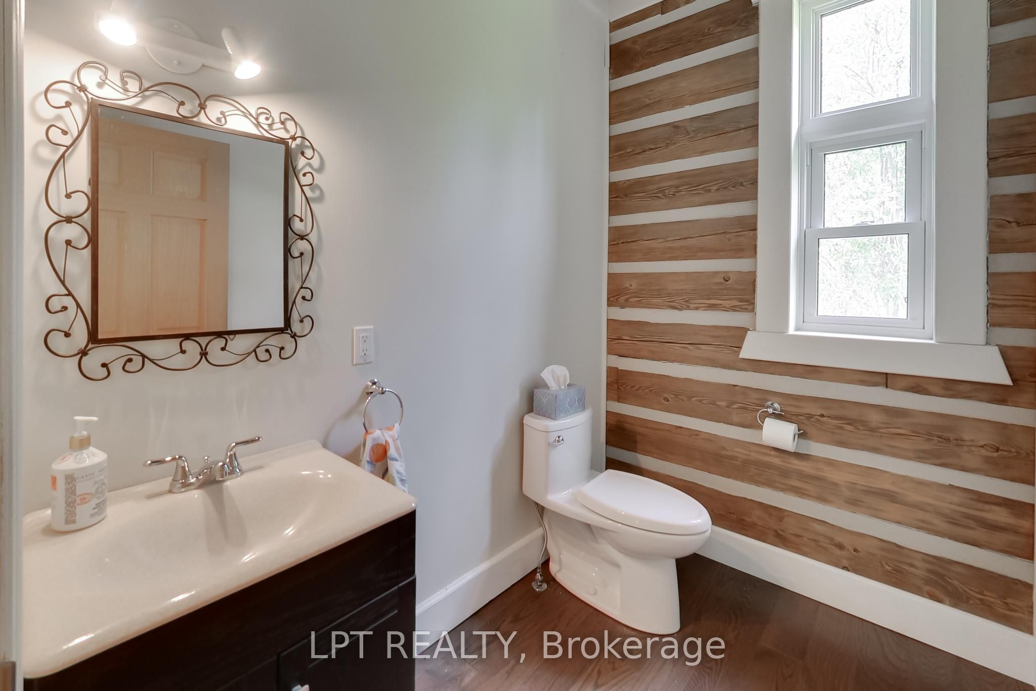 1039 Ben Lake Road E Property Photo 15
