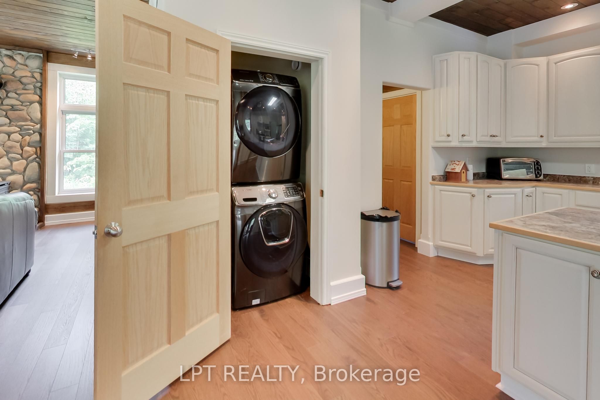 1039 Ben Lake Road E Property Photo 16