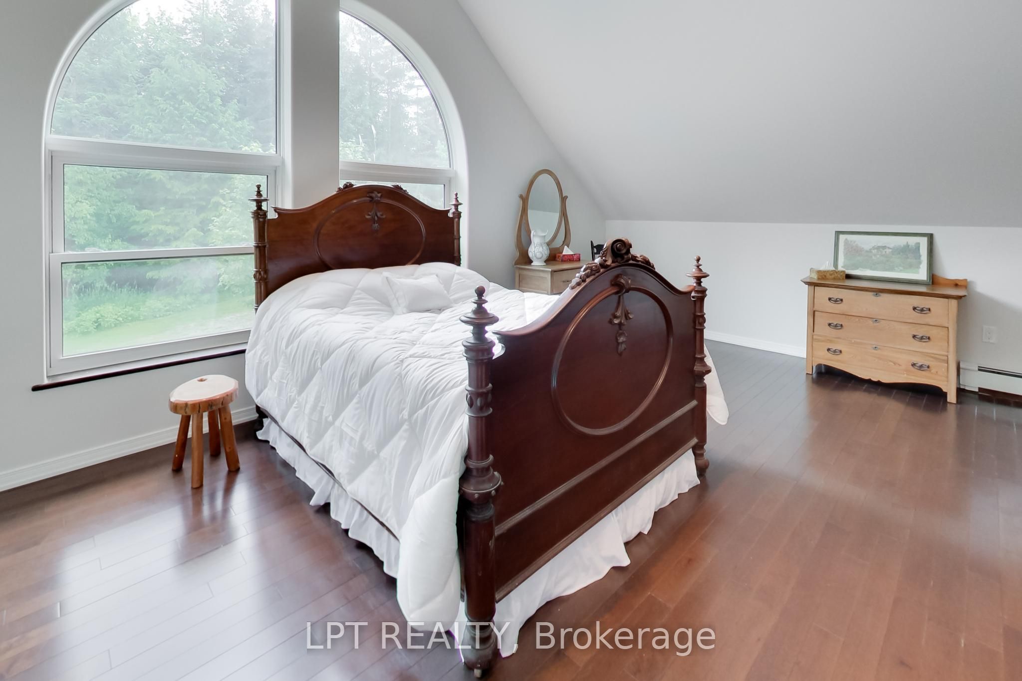 1039 Ben Lake Road E Property Photo 22